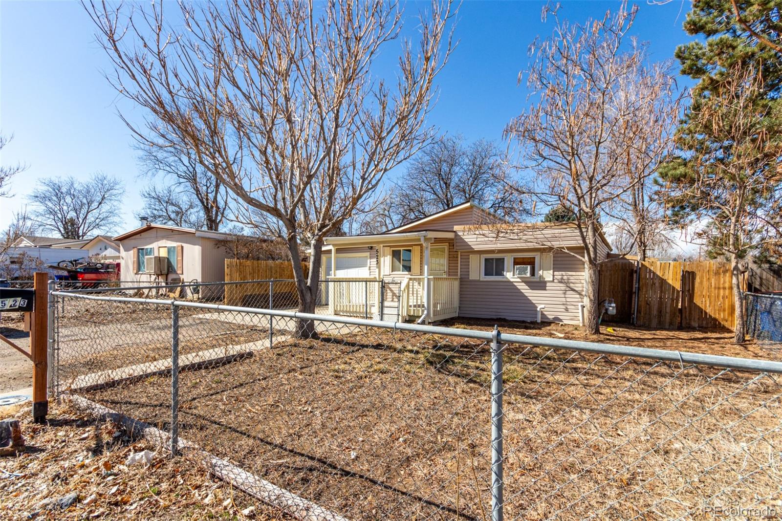 MLS Image #3 for 523  glen creighton drive,dacono, Colorado