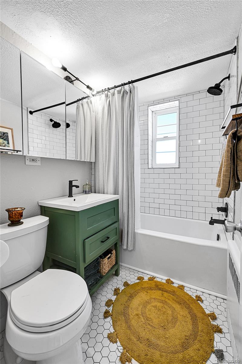 MLS Image #15 for 85 n ogden street,denver, Colorado