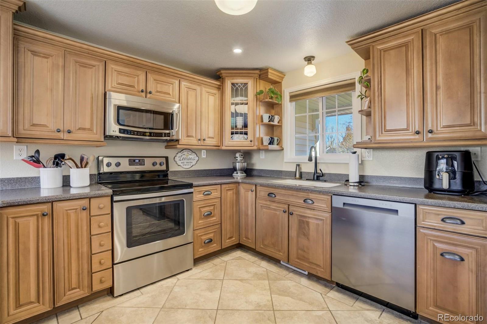 MLS Image #7 for 2934  drakestone drive,colorado springs, Colorado