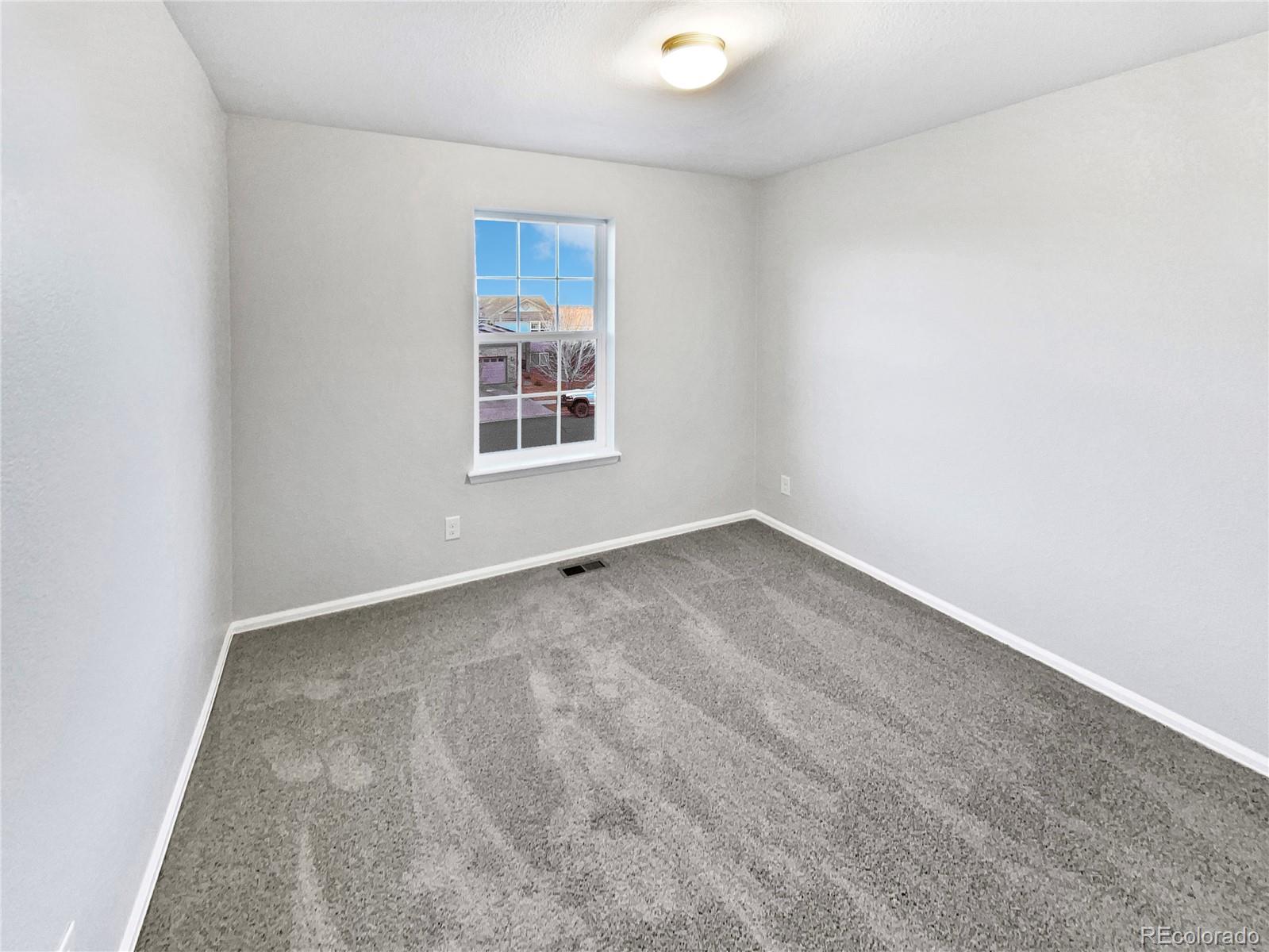 MLS Image #18 for 25952 e 5th place,aurora, Colorado