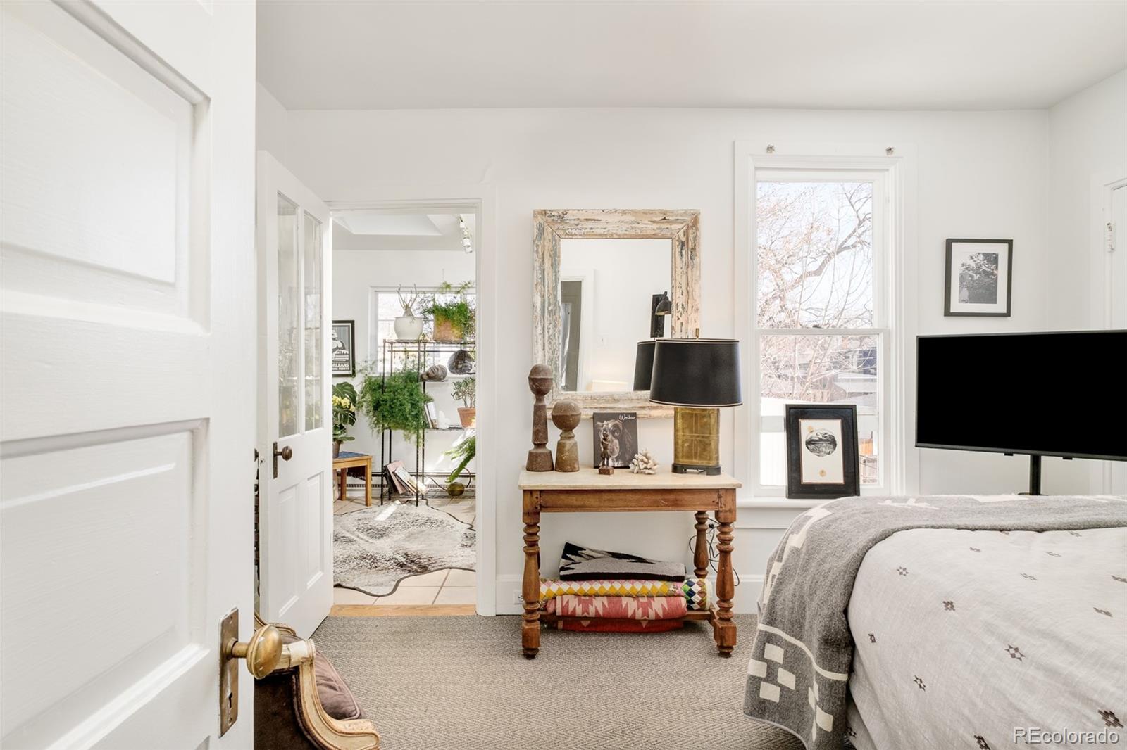 MLS Image #24 for 432 n ogden street,denver, Colorado