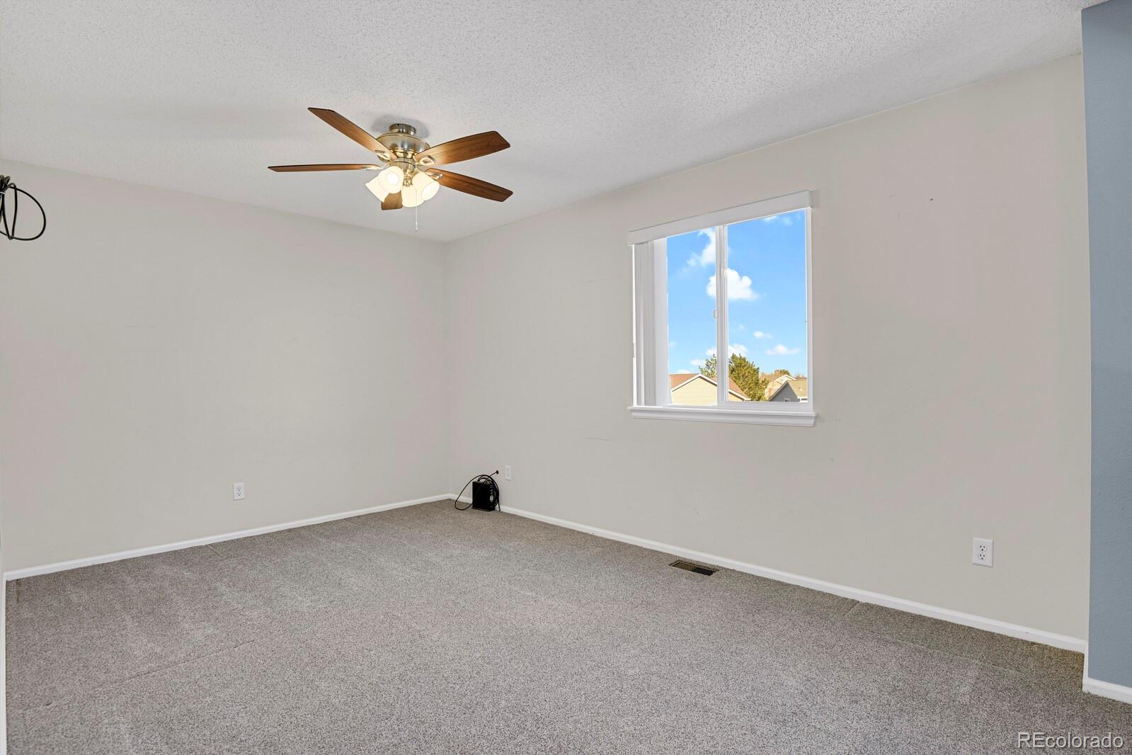 MLS Image #12 for 5521 s yakima street,aurora, Colorado