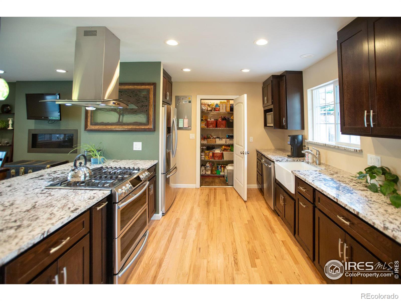 MLS Image #10 for 1011  vivian circle,boulder, Colorado