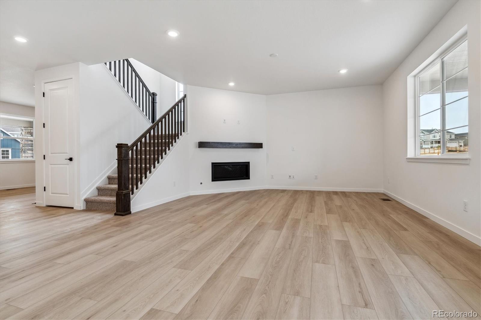 MLS Image #5 for 574  penn road,elizabeth, Colorado