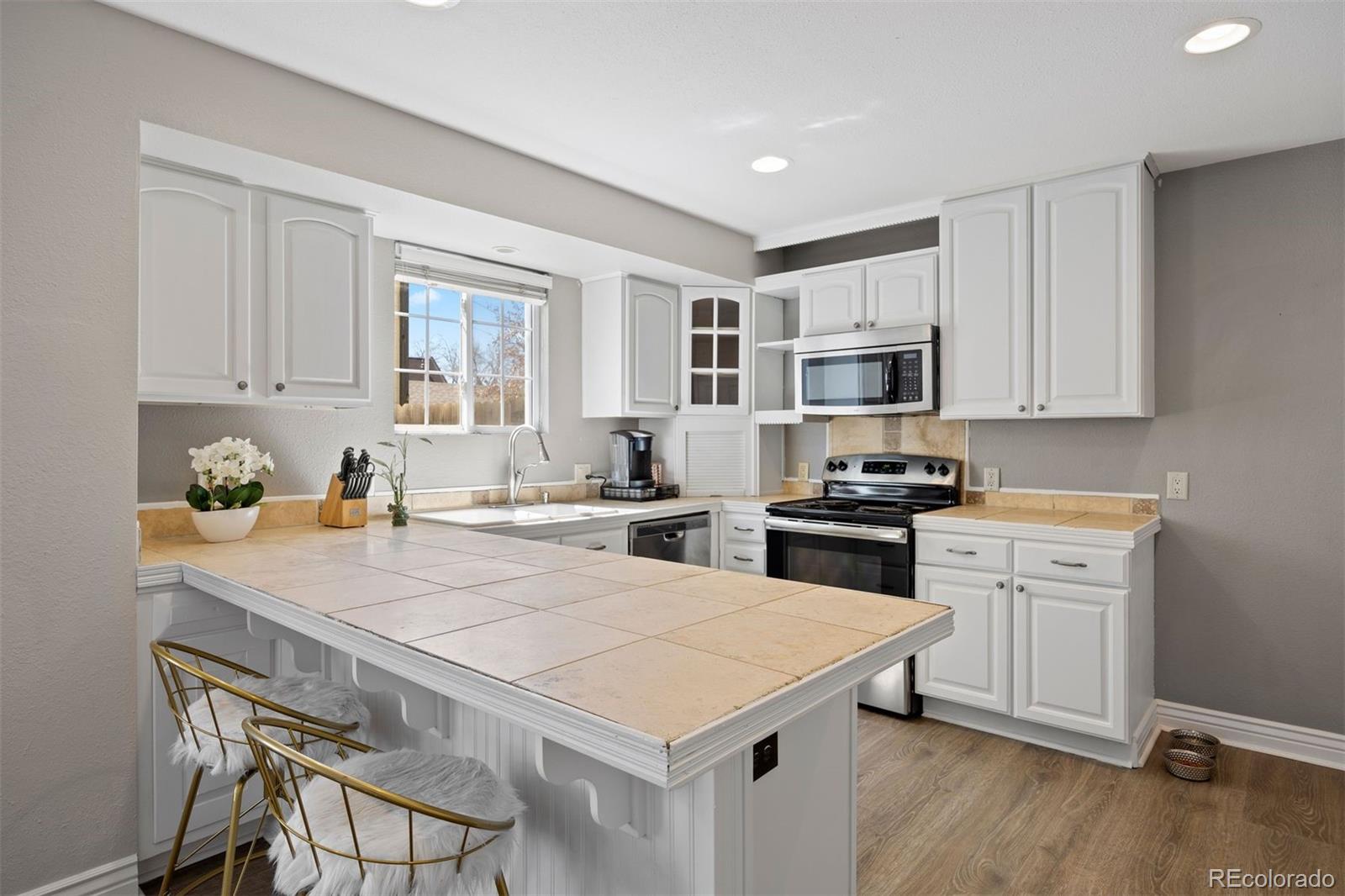 MLS Image #15 for 1343  valentia street,denver, Colorado