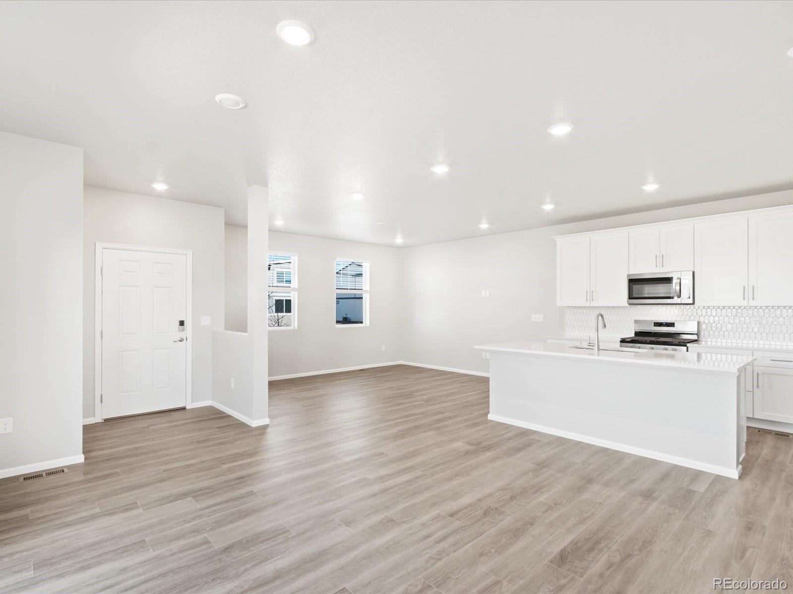 MLS Image #7 for 259 e 4th street,berthoud, Colorado