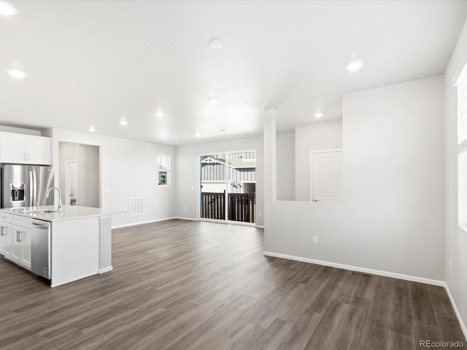 MLS Image #9 for 259 e 4th street,berthoud, Colorado