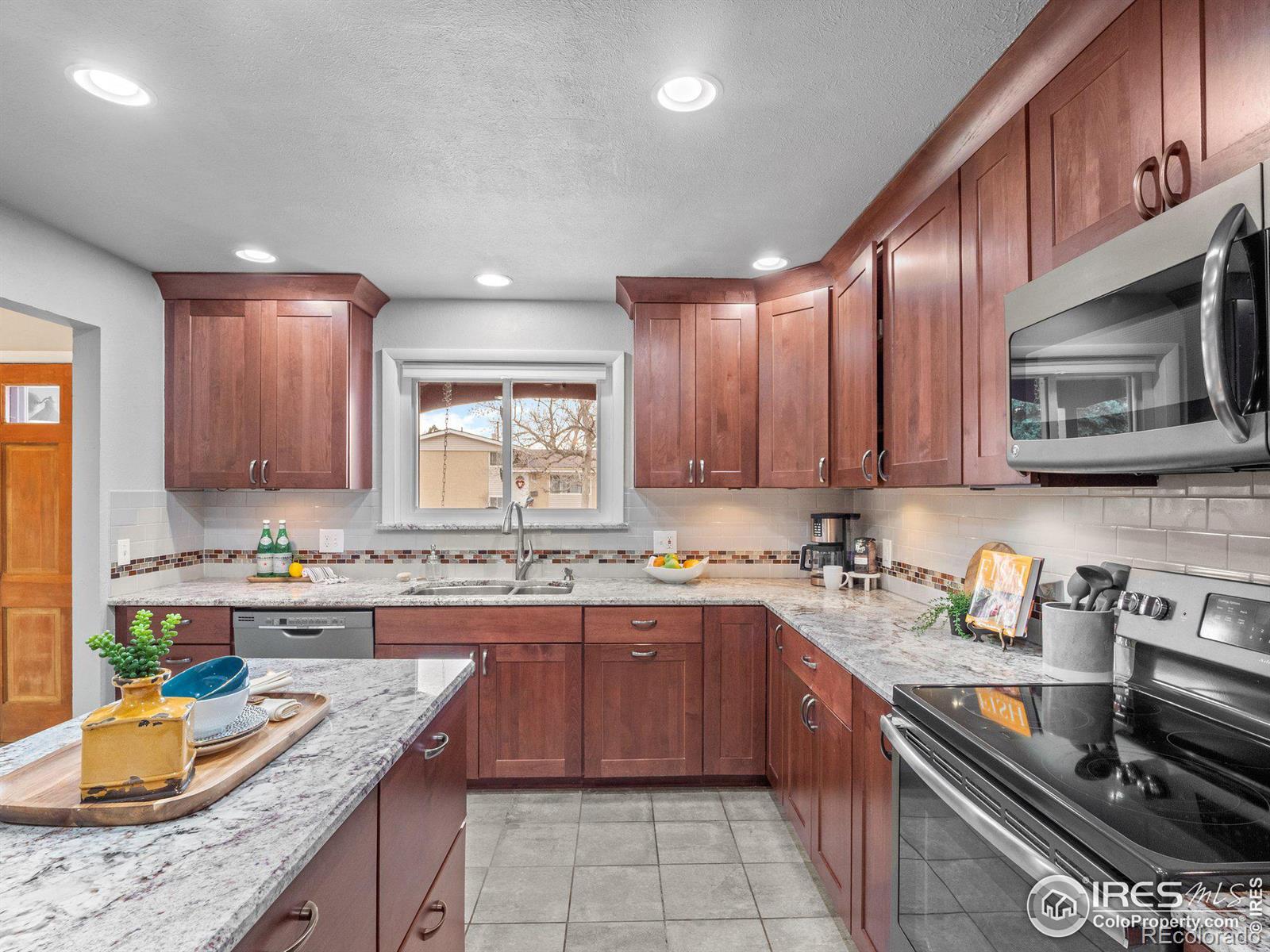 MLS Image #8 for 5854  urban court,arvada, Colorado