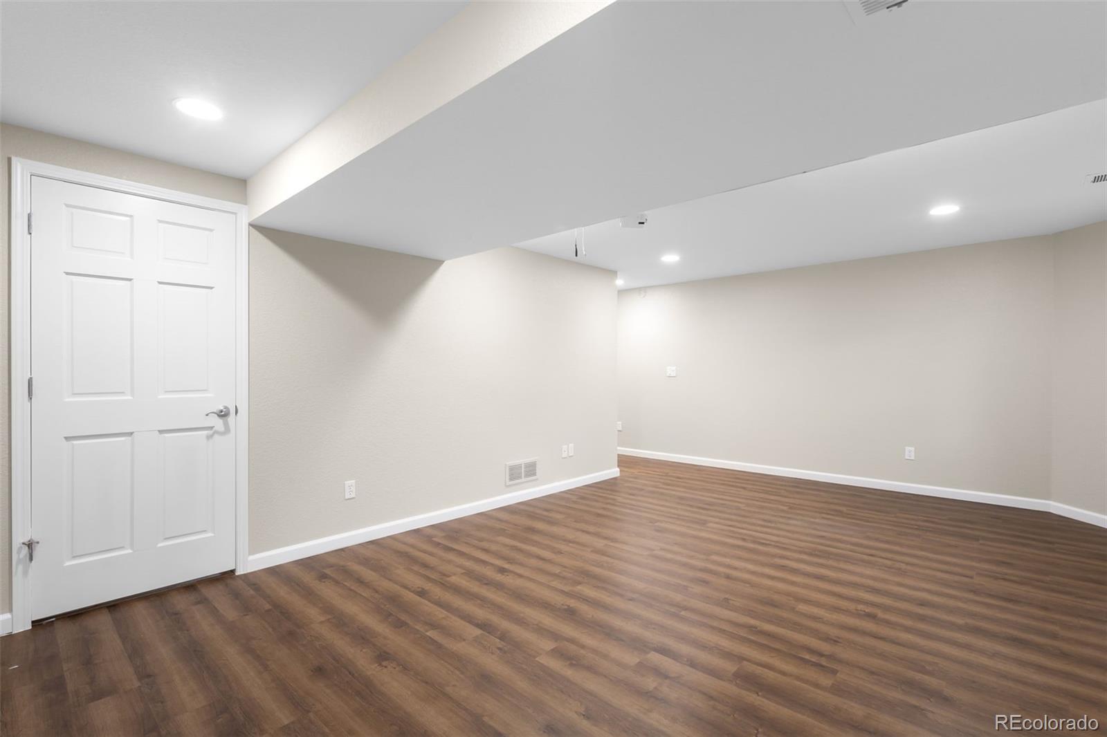MLS Image #16 for 3205 s tulare court,denver, Colorado