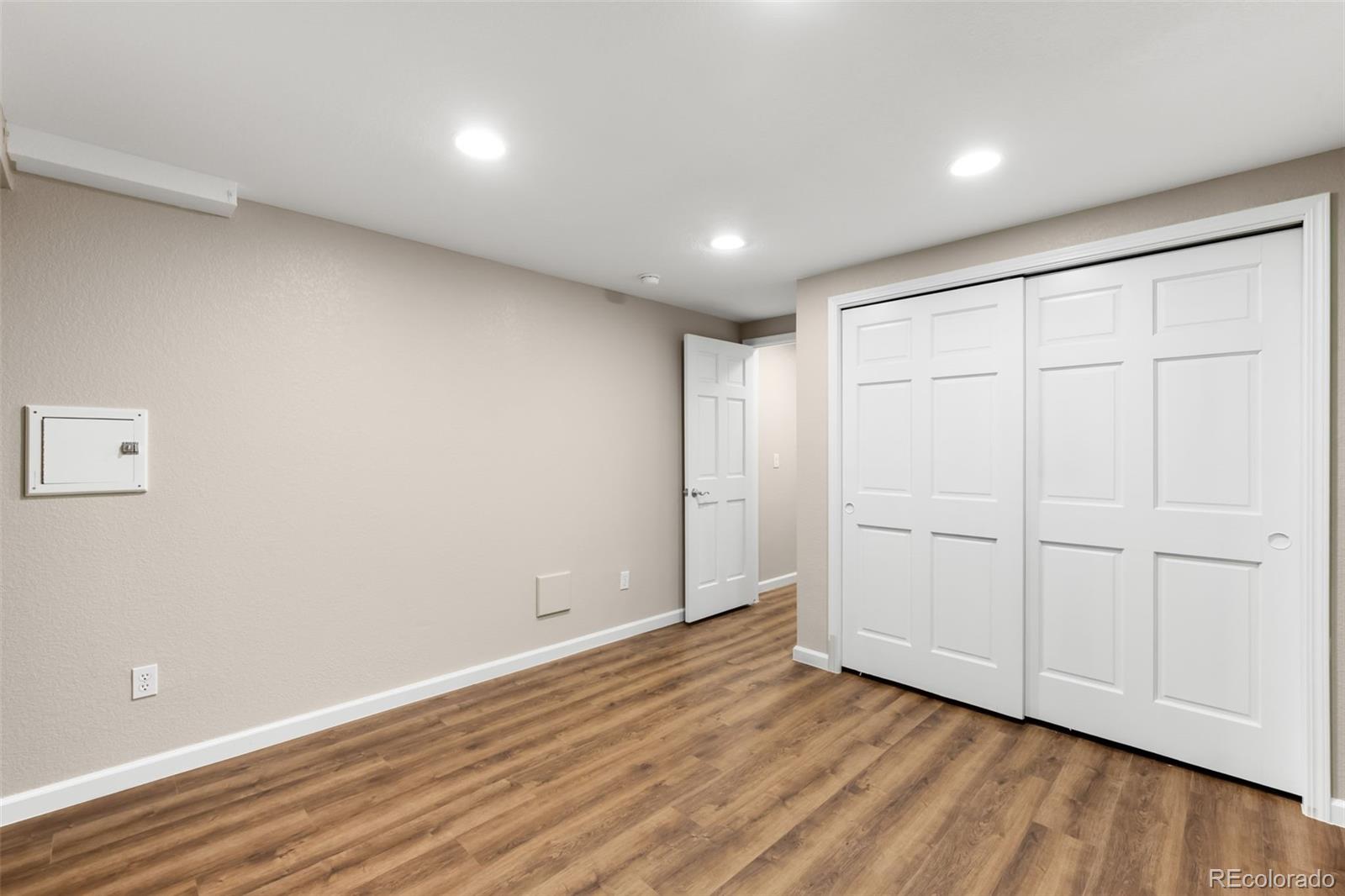 MLS Image #18 for 3205 s tulare court,denver, Colorado