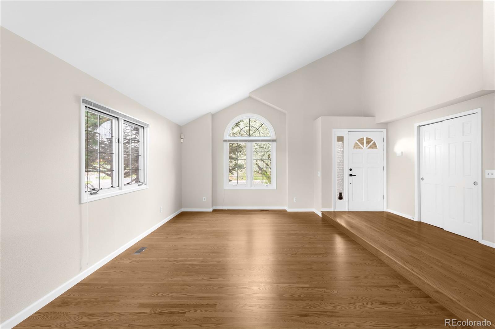 MLS Image #5 for 3205 s tulare court,denver, Colorado