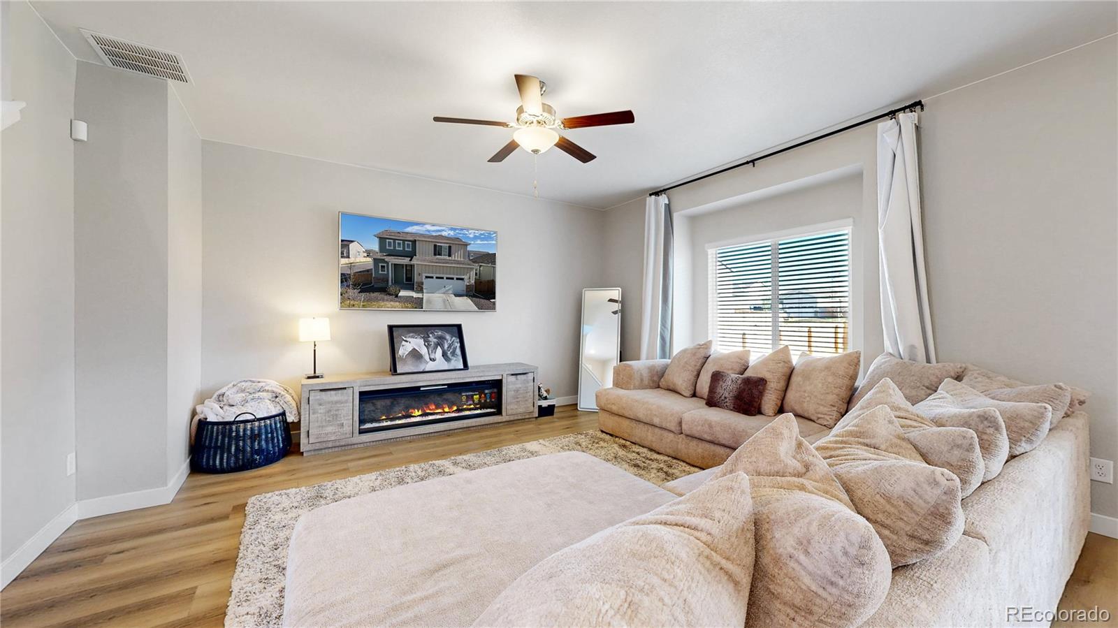 MLS Image #3 for 17947 e 95th avenue,commerce city, Colorado