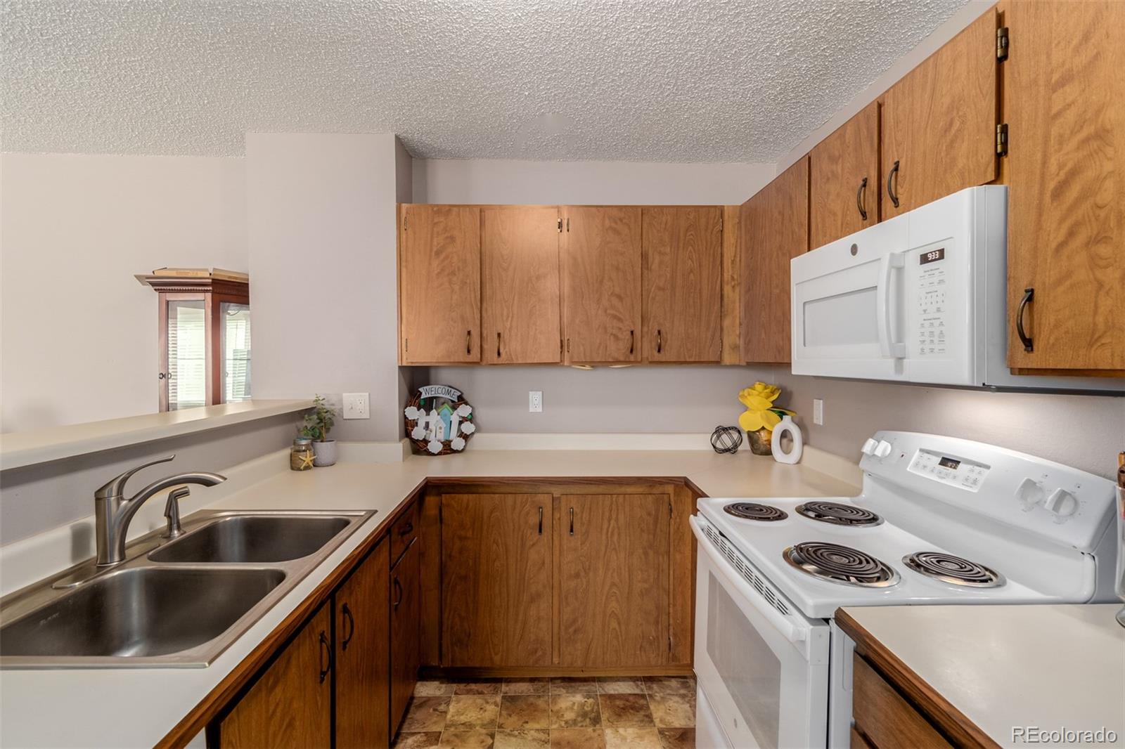 MLS Image #2 for 2296 s pitkin way,aurora, Colorado