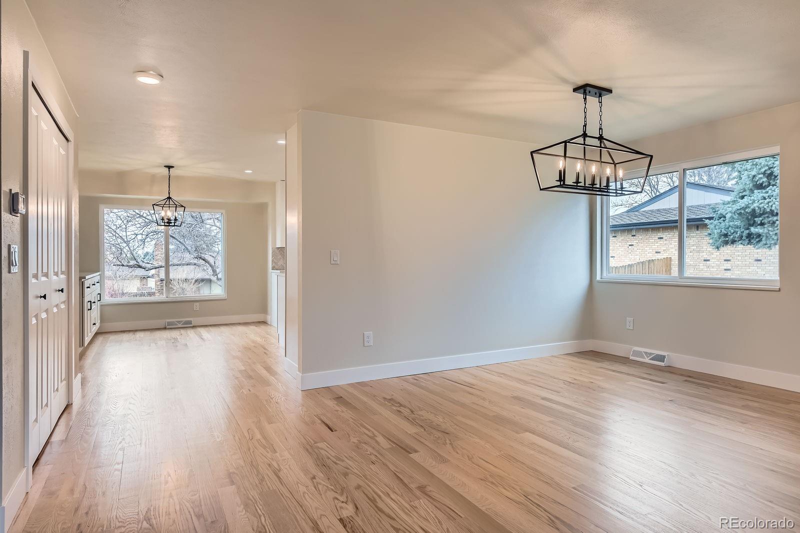 MLS Image #5 for 3673 e nichols avenue,centennial, Colorado