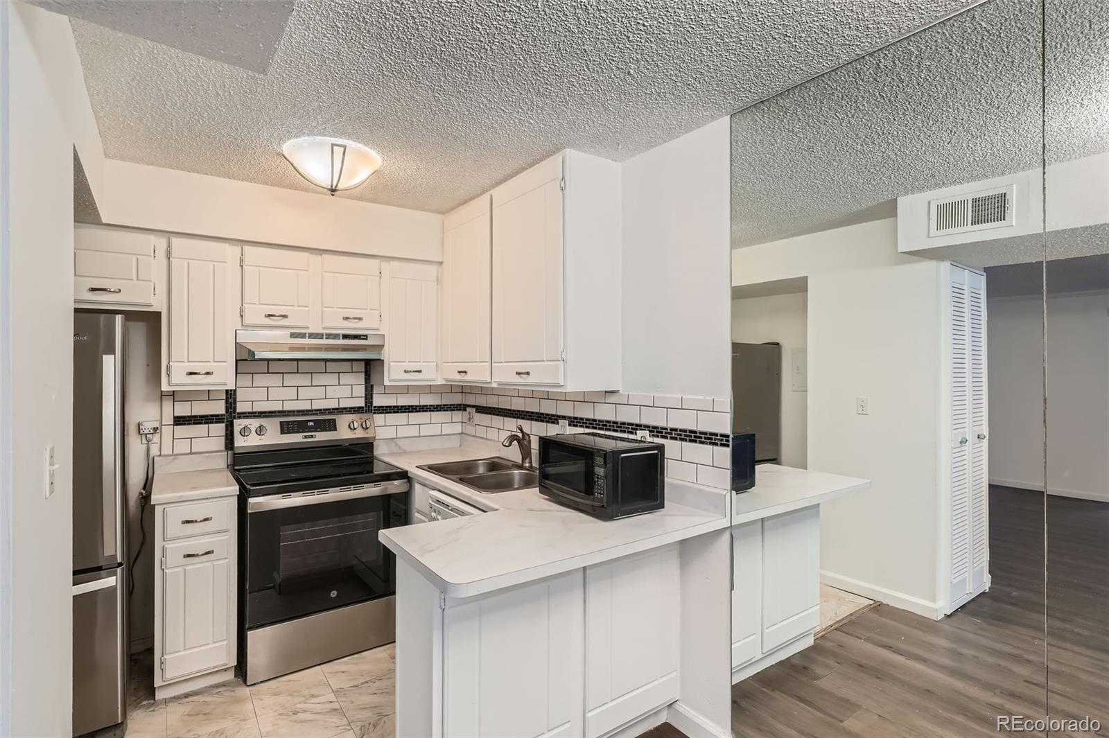 MLS Image #4 for 5300 e cherry creek south drive,denver, Colorado