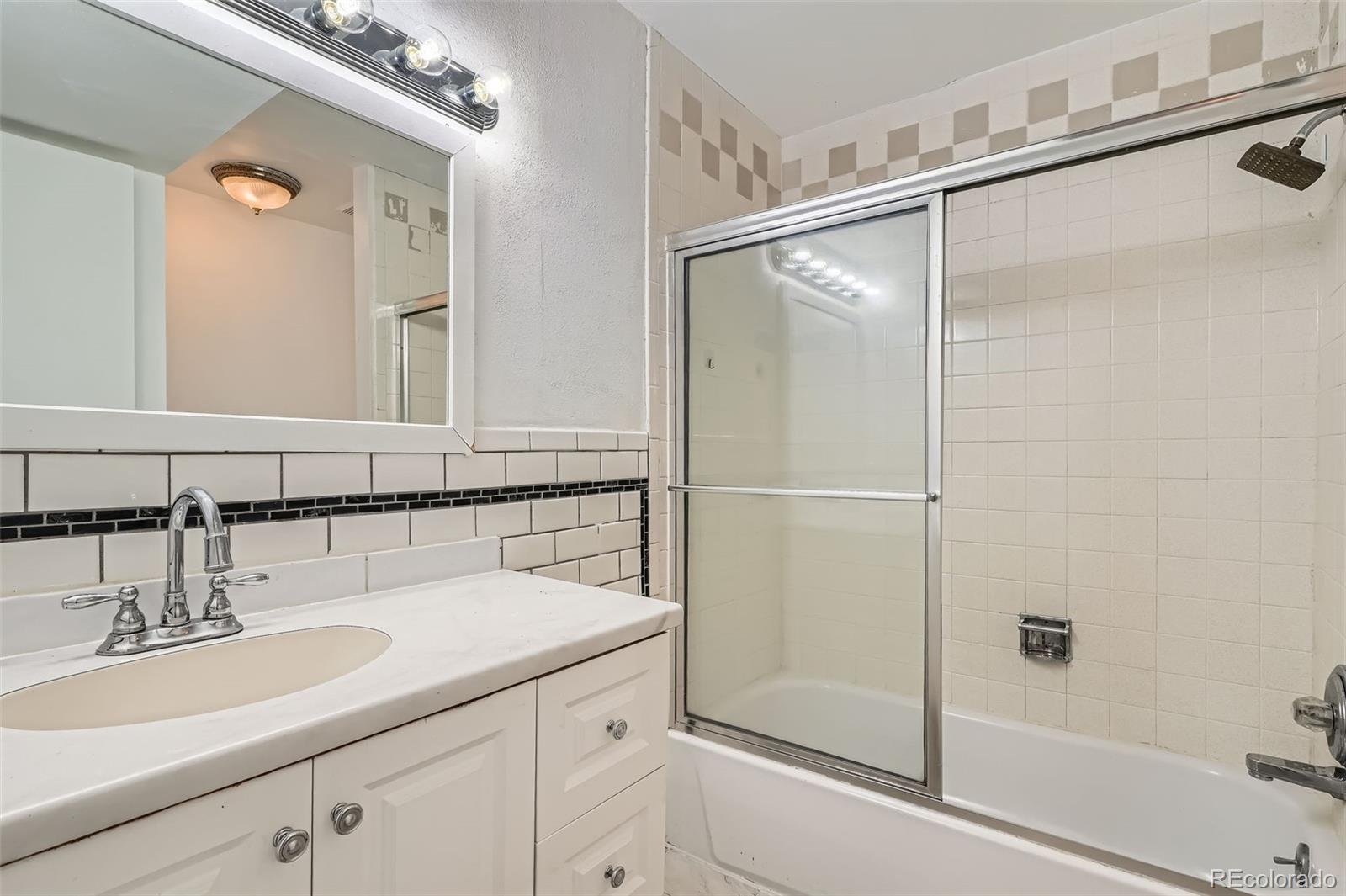 MLS Image #8 for 5300 e cherry creek south drive,denver, Colorado