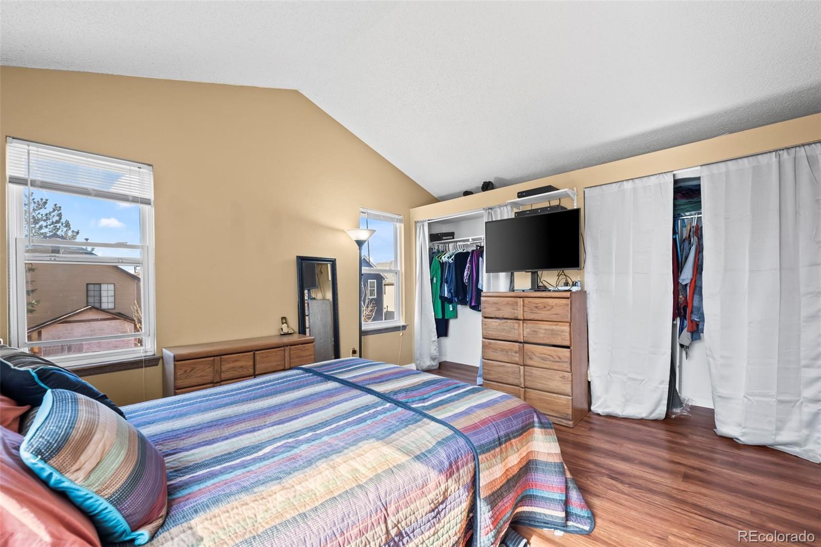 MLS Image #10 for 4311  del rio court,denver, Colorado