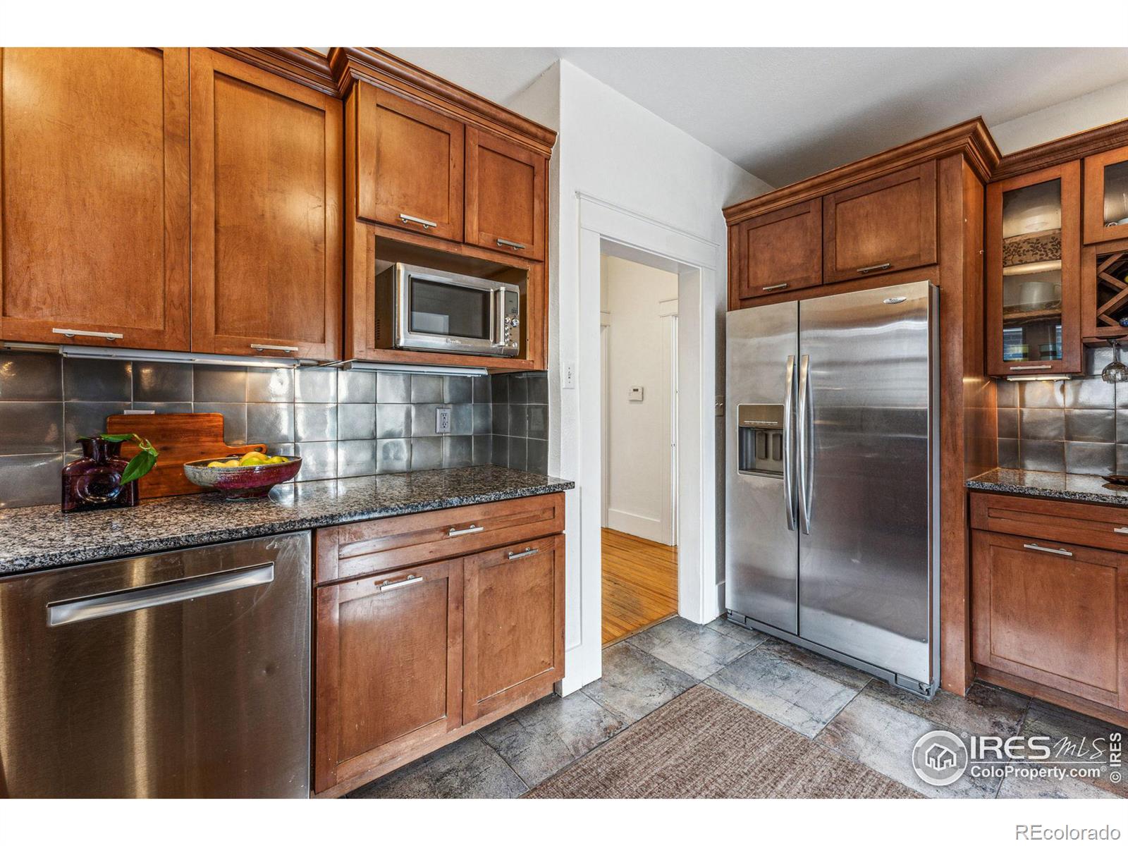 MLS Image #11 for 721  monroe street,denver, Colorado