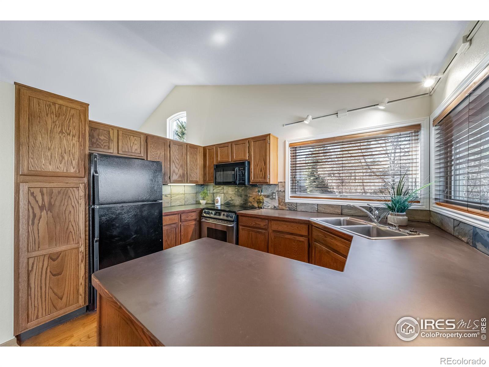 MLS Image #9 for 5717  table top court,boulder, Colorado