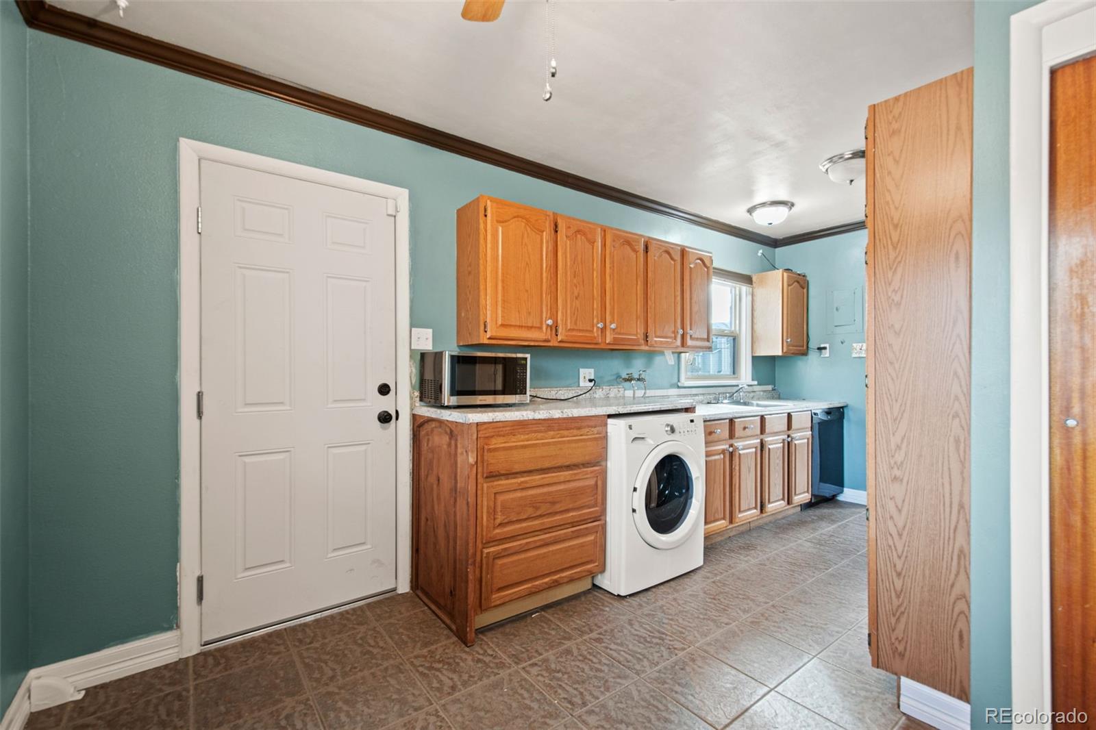 MLS Image #11 for 3928  azalea street,colorado springs, Colorado