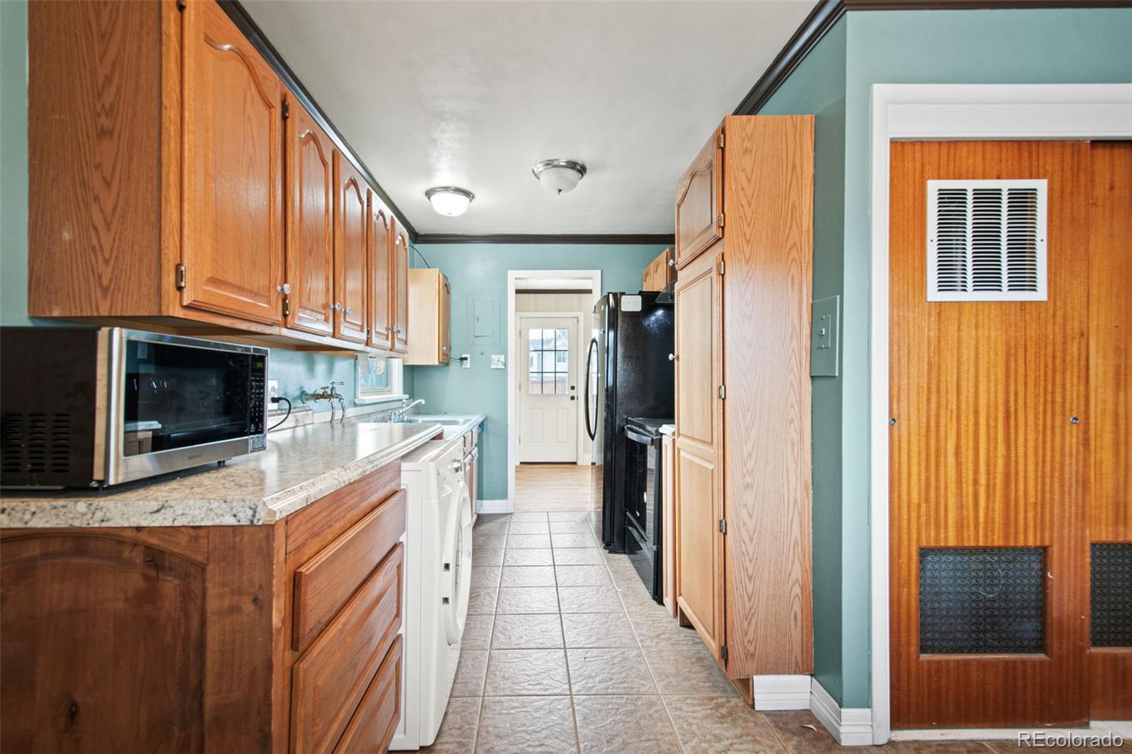 MLS Image #13 for 3928  azalea street,colorado springs, Colorado