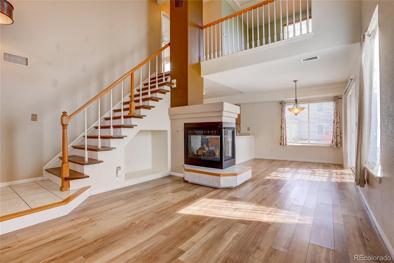 MLS Image #14 for 20764 e 47th avenue,denver, Colorado