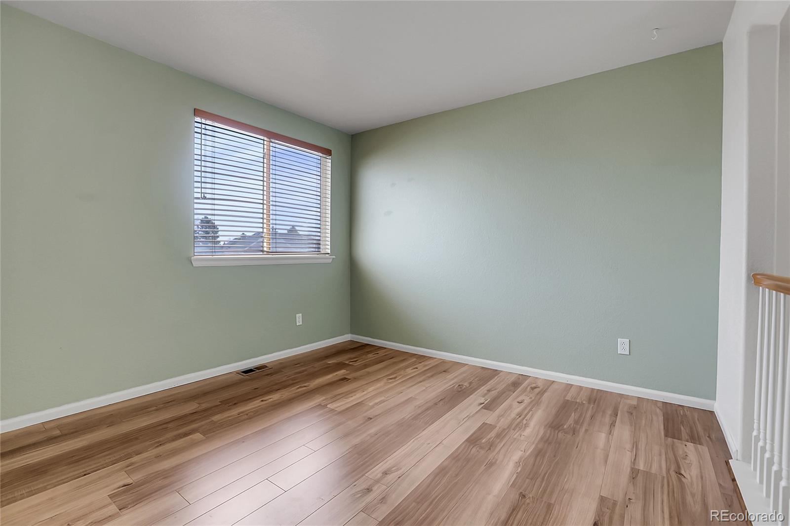 MLS Image #17 for 20764 e 47th avenue,denver, Colorado
