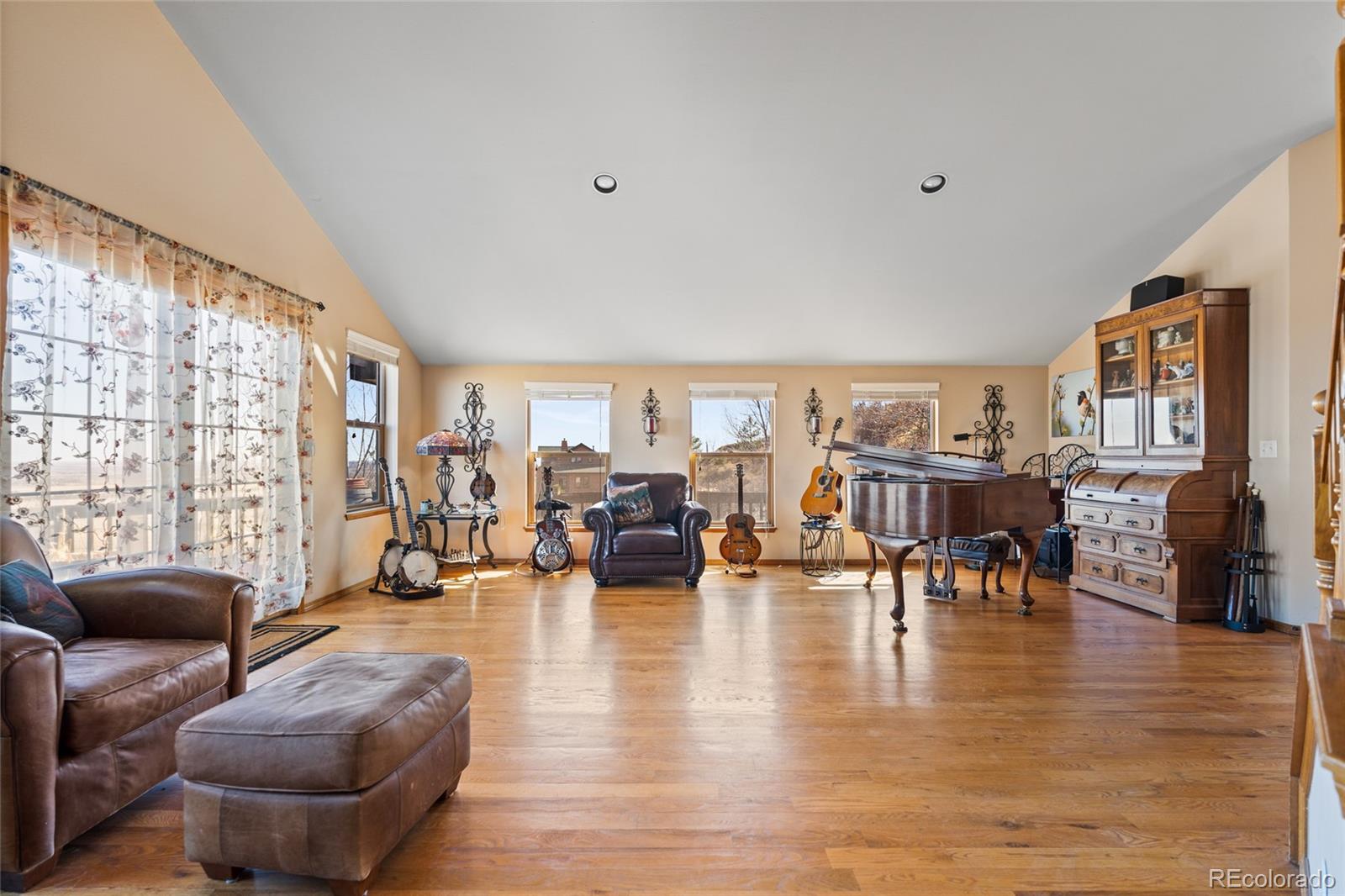 MLS Image #7 for 11730  pointe view drive,longmont, Colorado