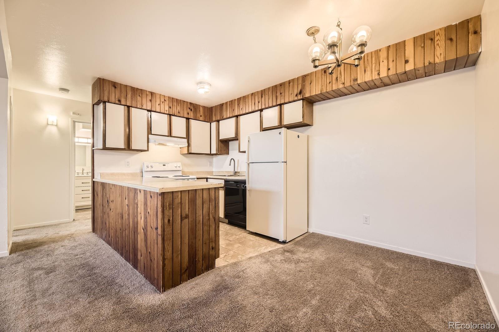 MLS Image #5 for 5995 w hampden avenue,denver, Colorado