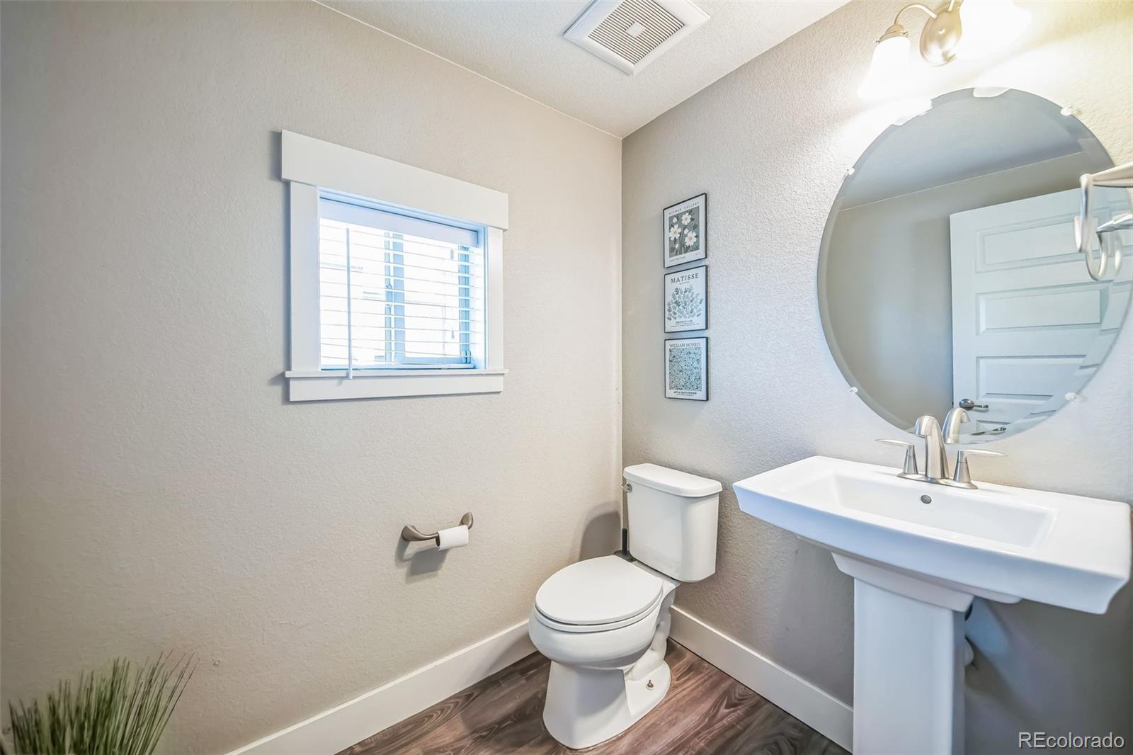 MLS Image #13 for 7928 e 54th place,denver, Colorado