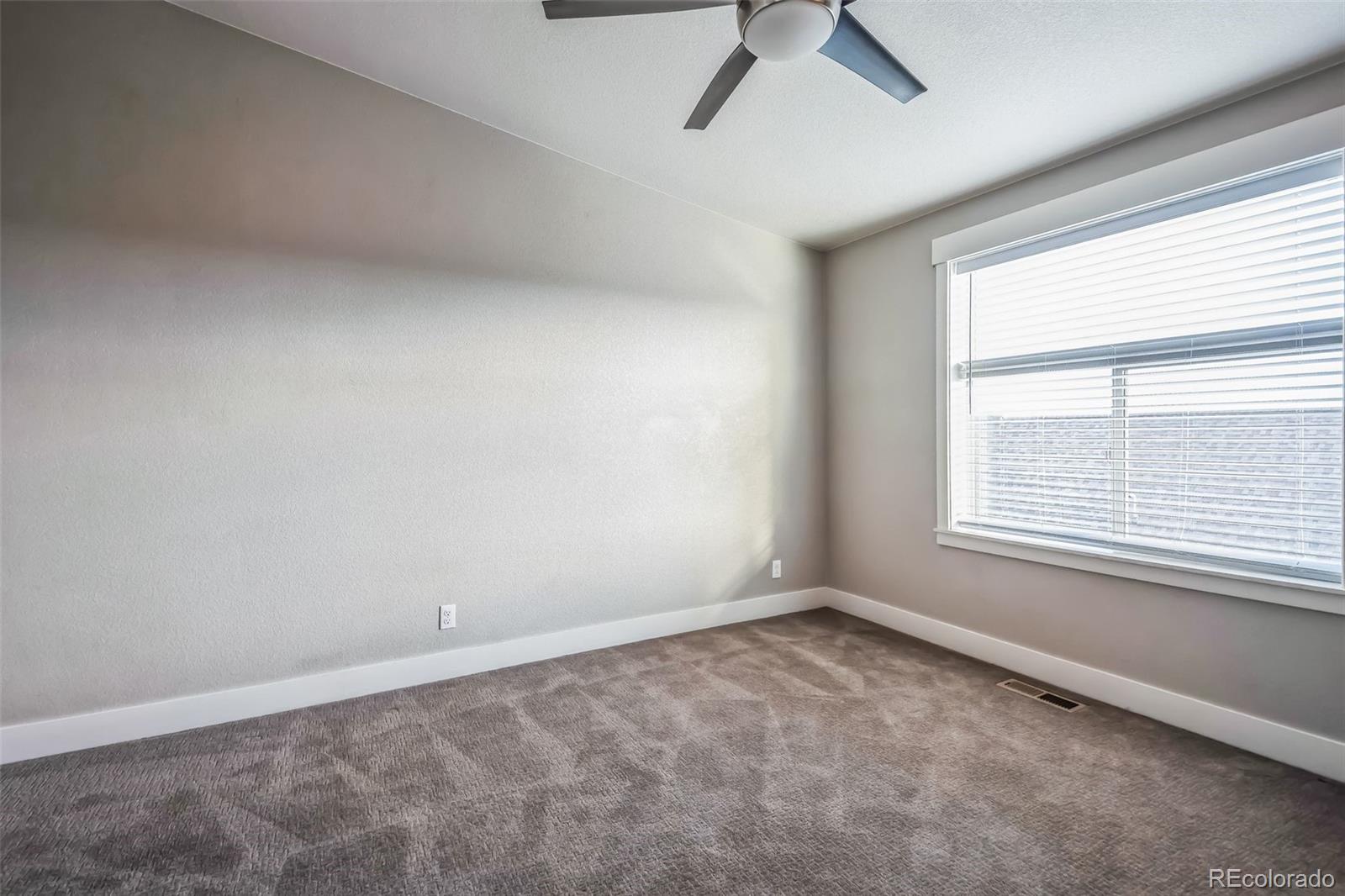 MLS Image #22 for 7928 e 54th place,denver, Colorado