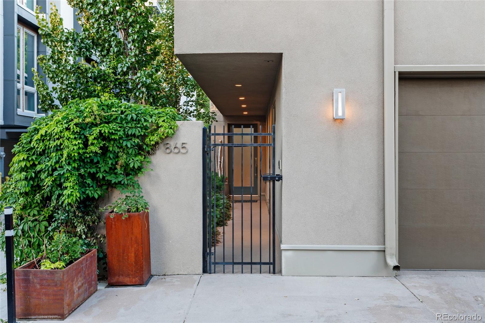 MLS Image #23 for 865  delaware street,denver, Colorado
