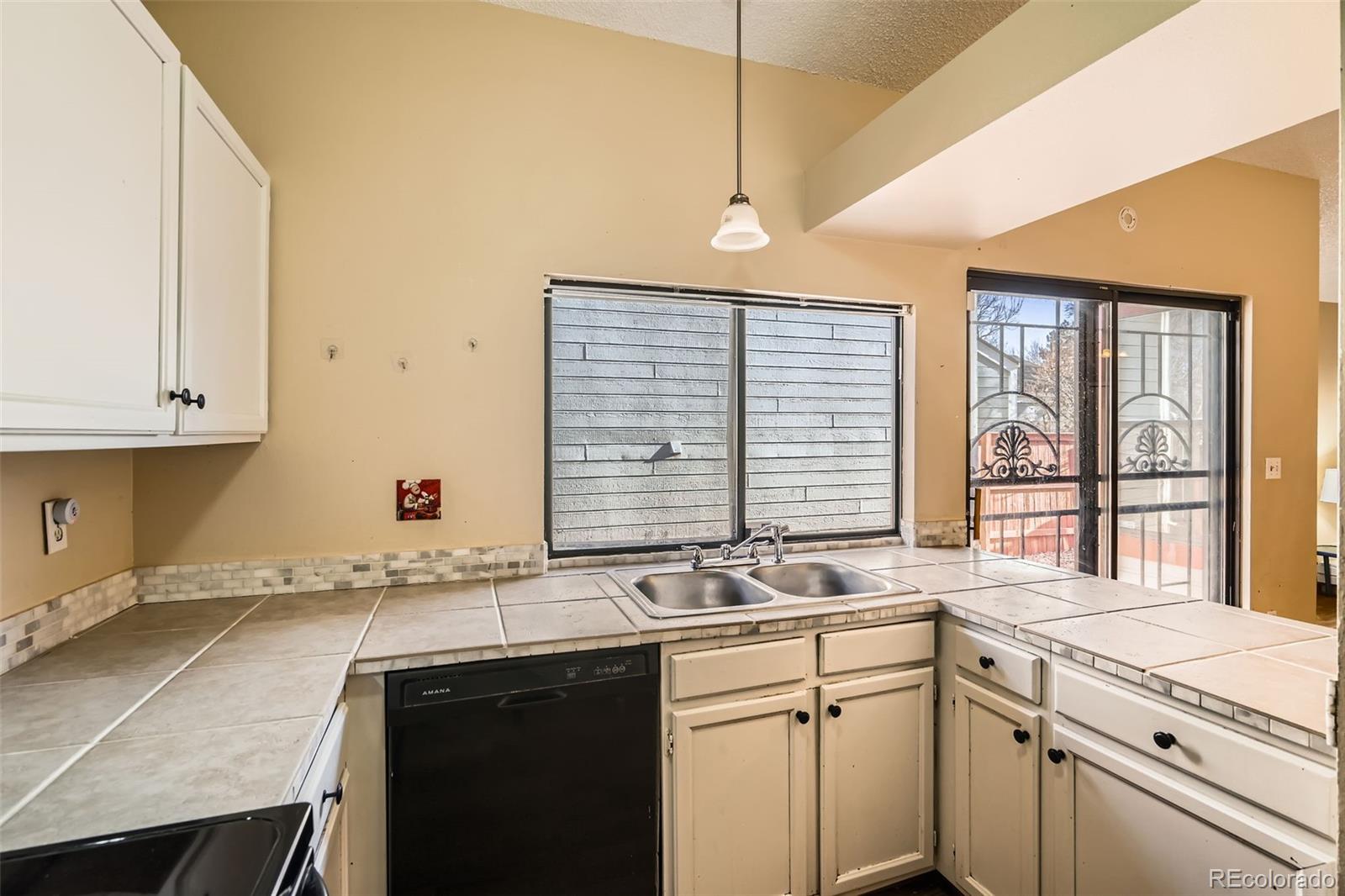 MLS Image #4 for 17949 e ohio circle,aurora, Colorado