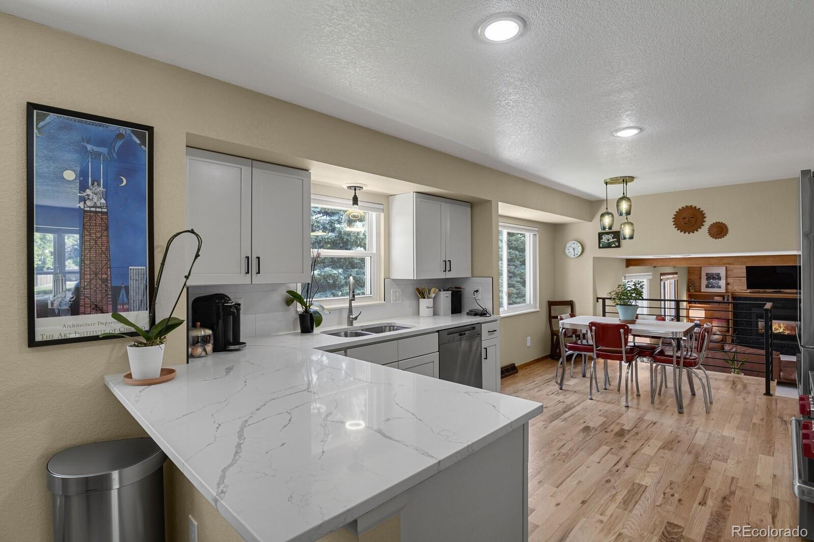 MLS Image #5 for 3773 e mineral place,centennial, Colorado