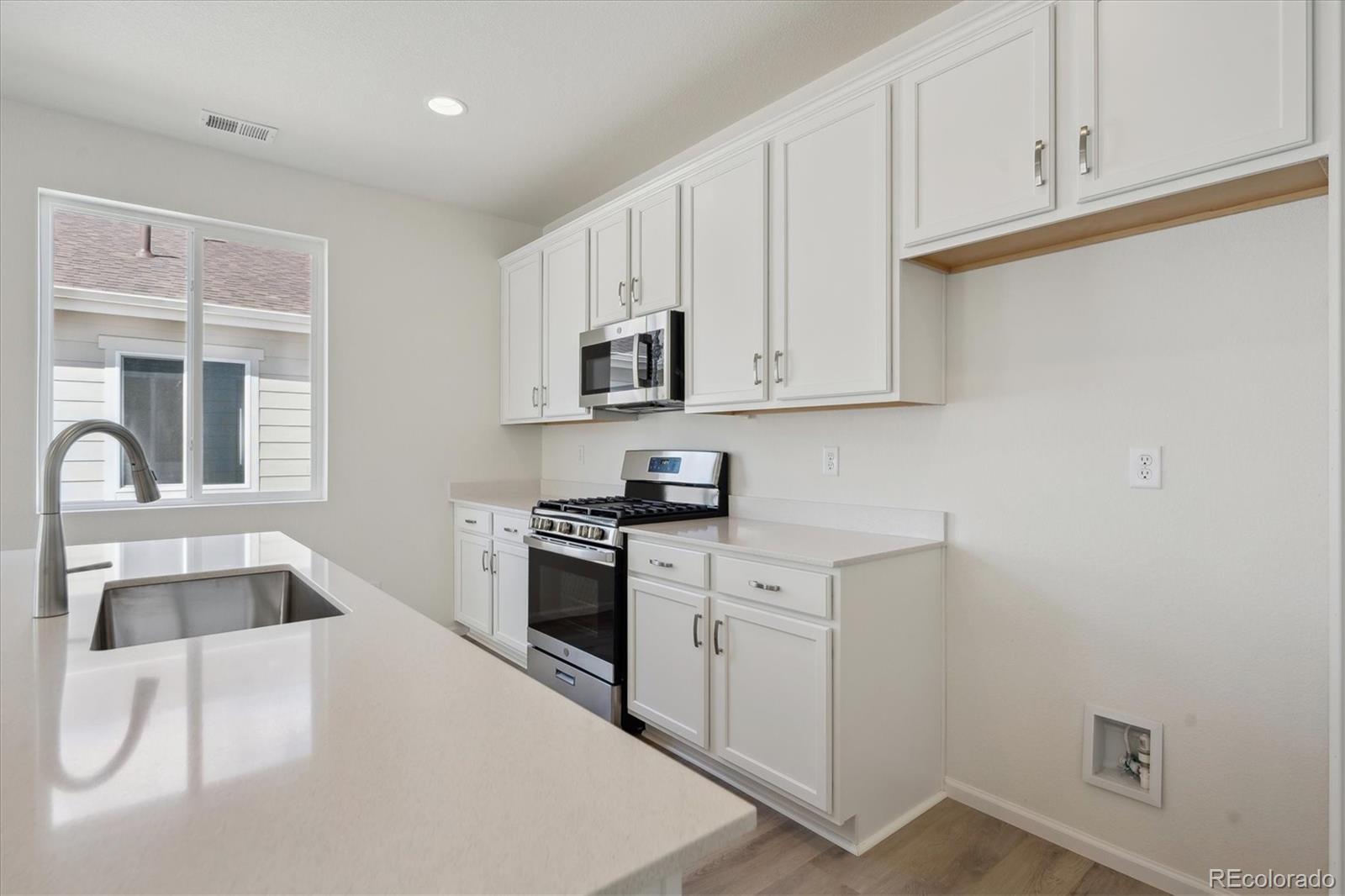 MLS Image #17 for 1306  sienna peak circle,erie, Colorado