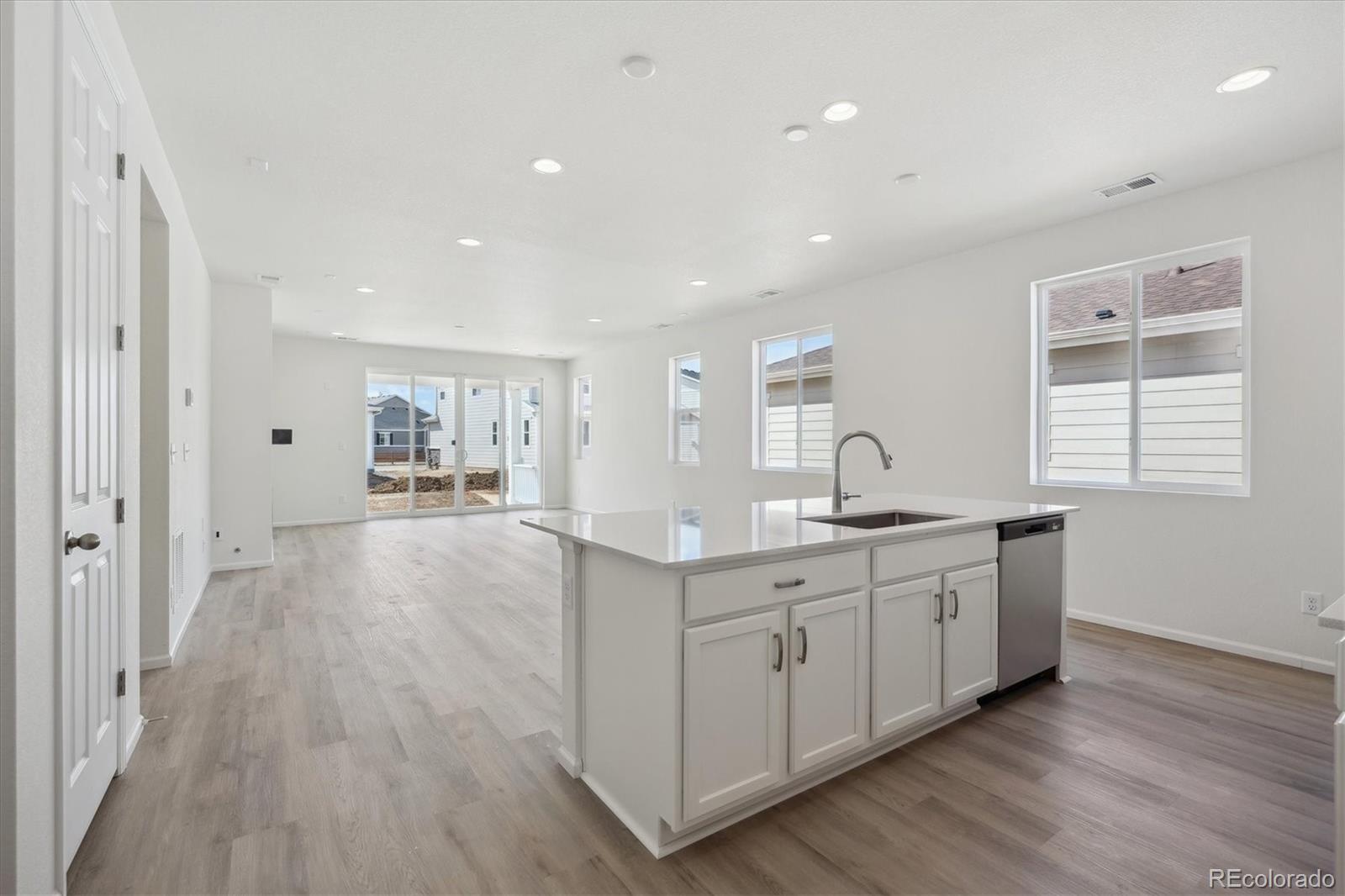 MLS Image #4 for 1306  sienna peak circle,erie, Colorado