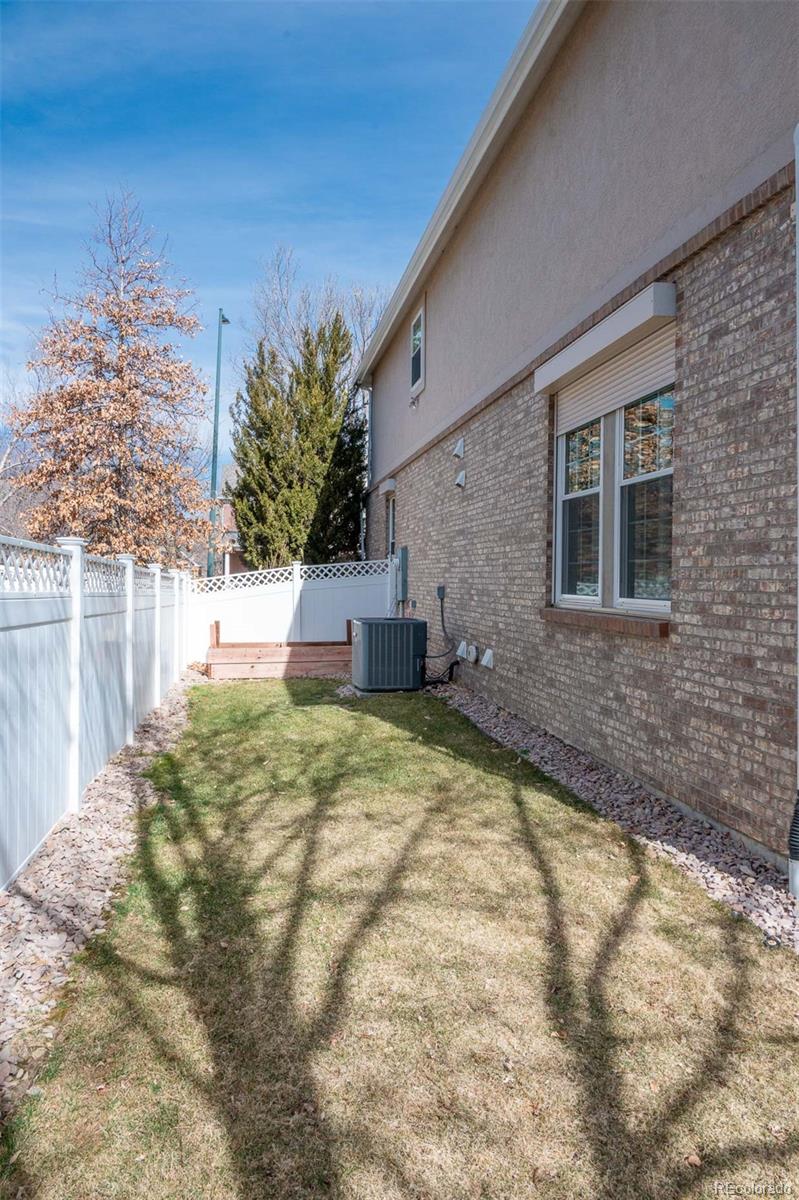 MLS Image #31 for 7882 e 6th place,denver, Colorado