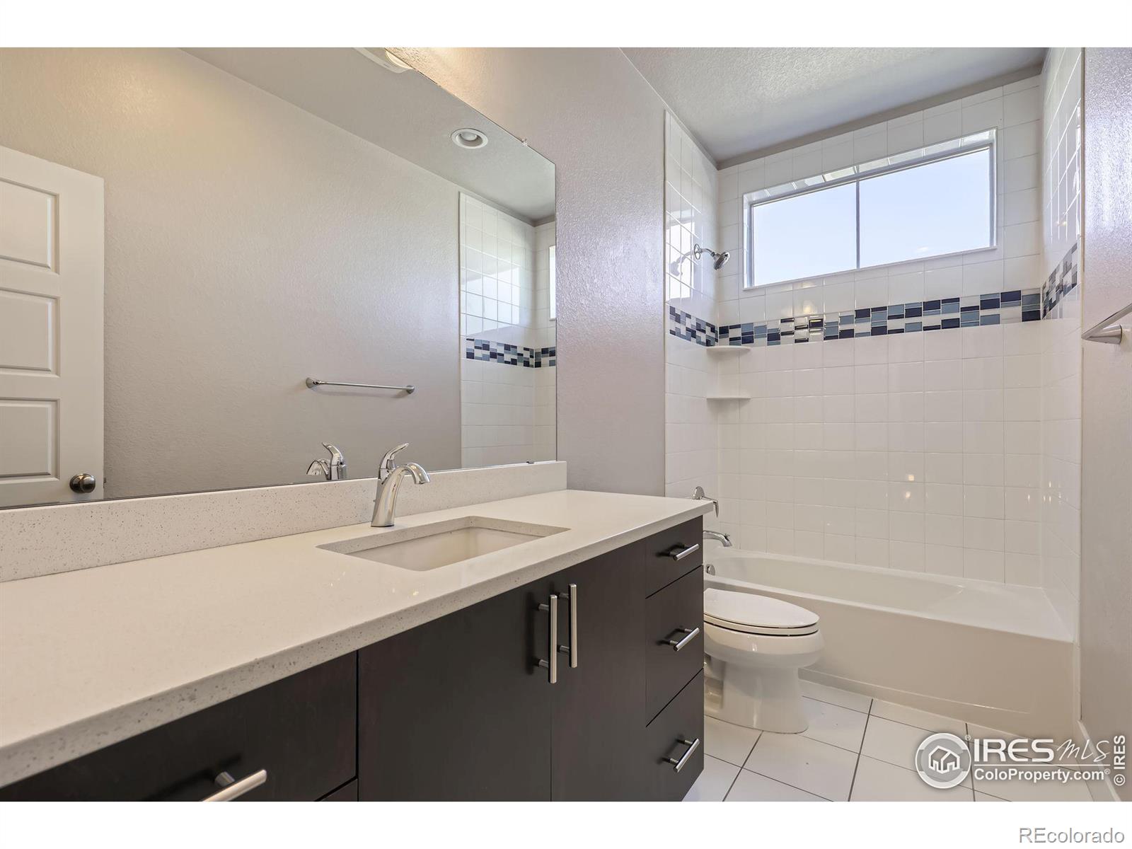 MLS Image #14 for 5390  valentia street,denver, Colorado