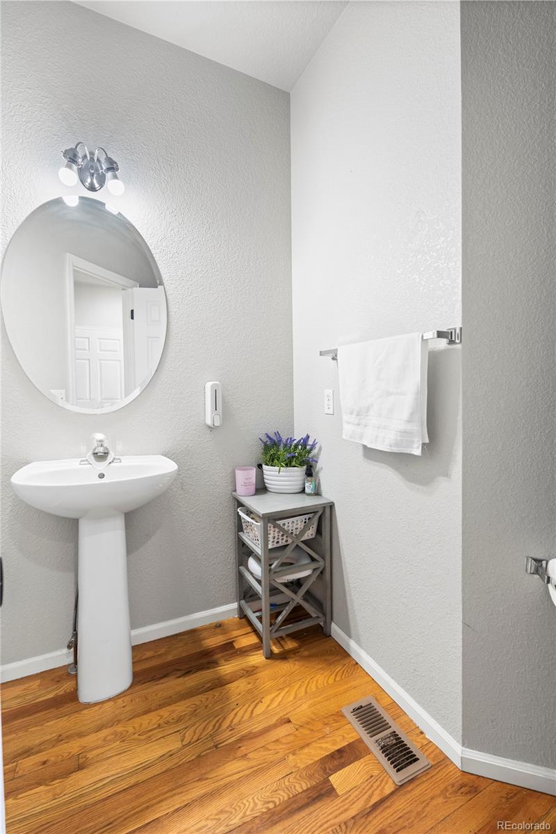 MLS Image #20 for 22678 e lake place,centennial, Colorado
