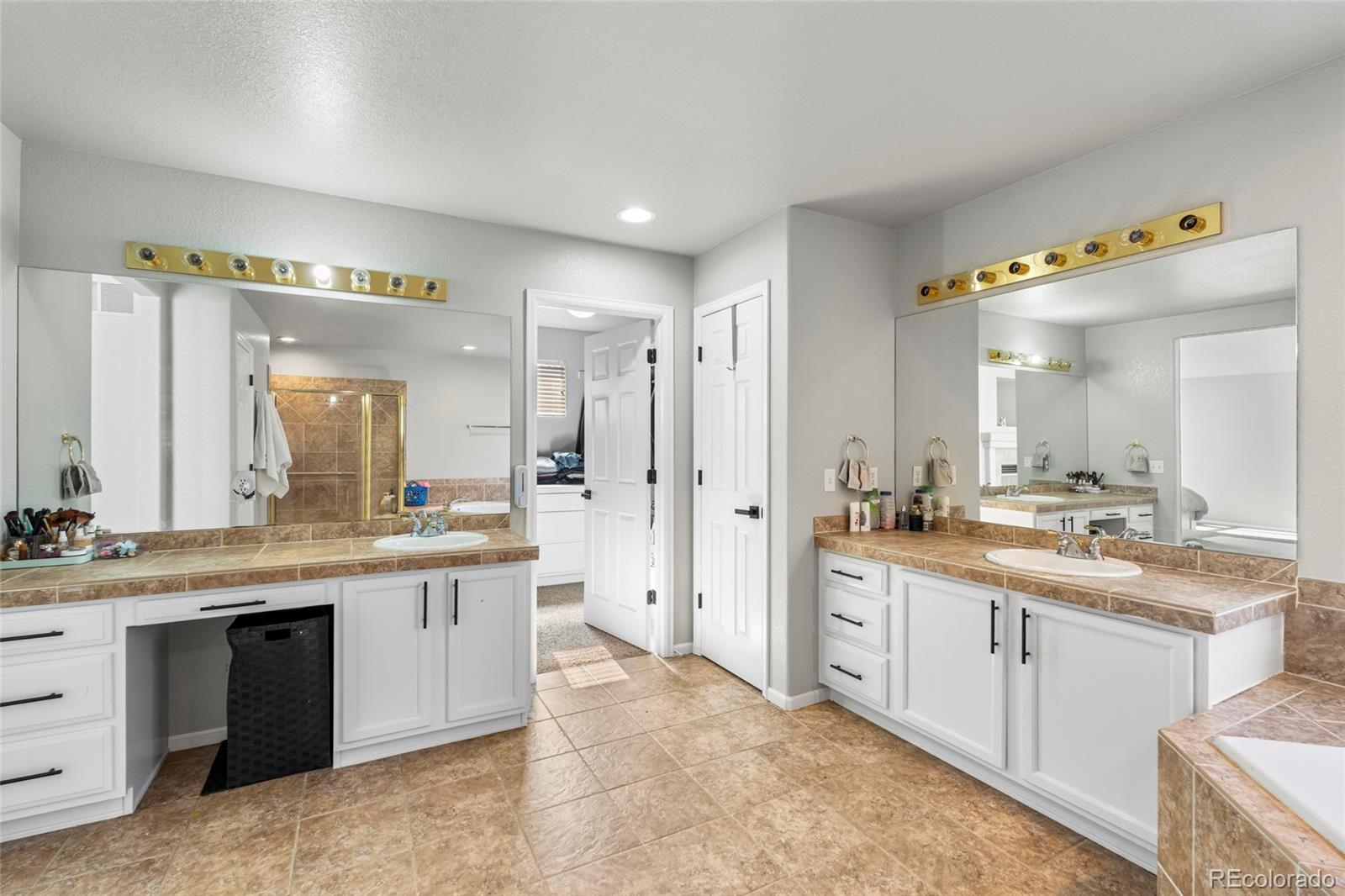 MLS Image #24 for 22678 e lake place,centennial, Colorado