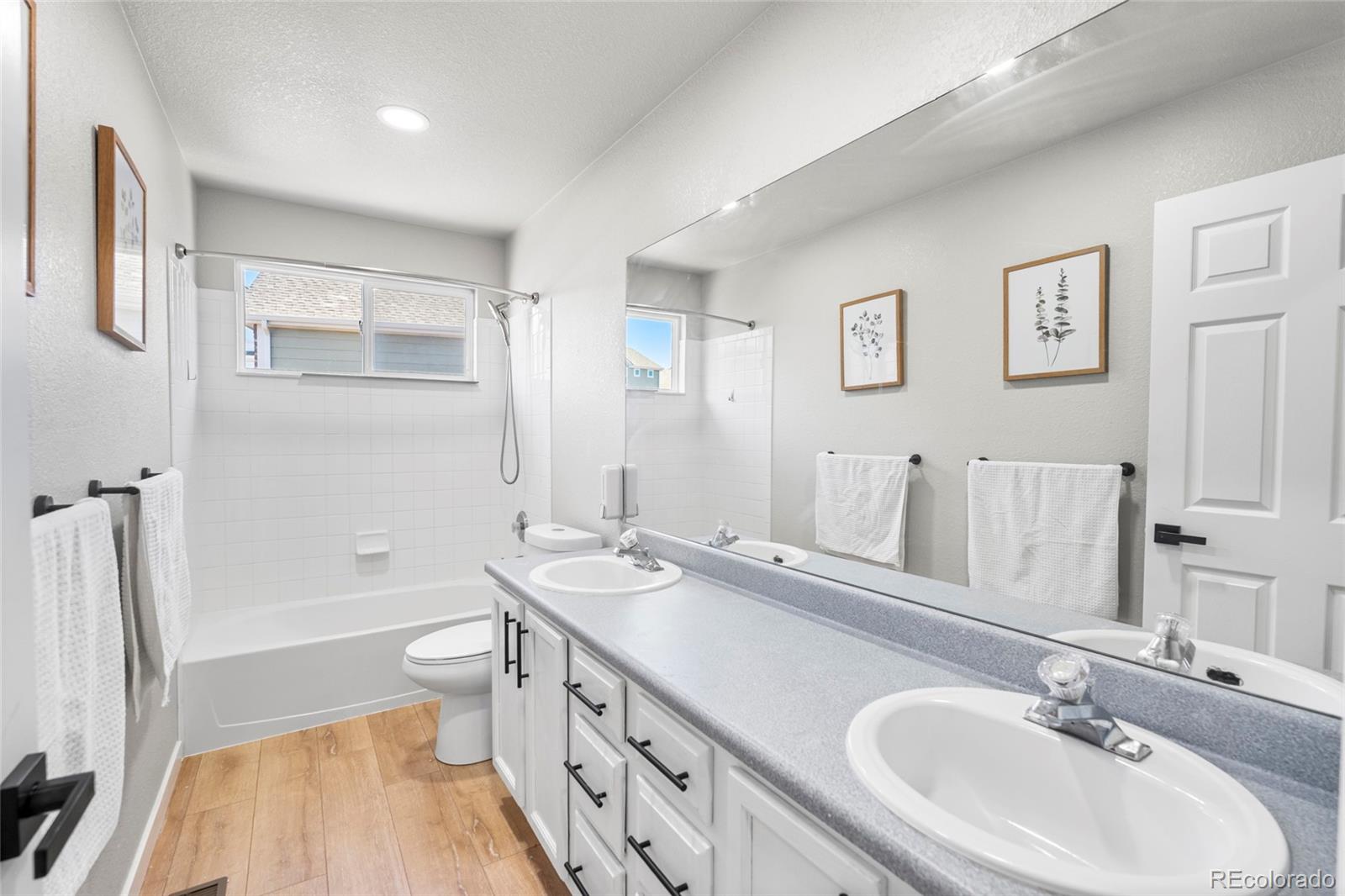 MLS Image #31 for 22678 e lake place,centennial, Colorado