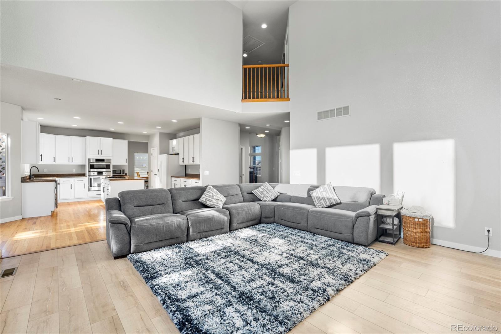 MLS Image #6 for 22678 e lake place,centennial, Colorado