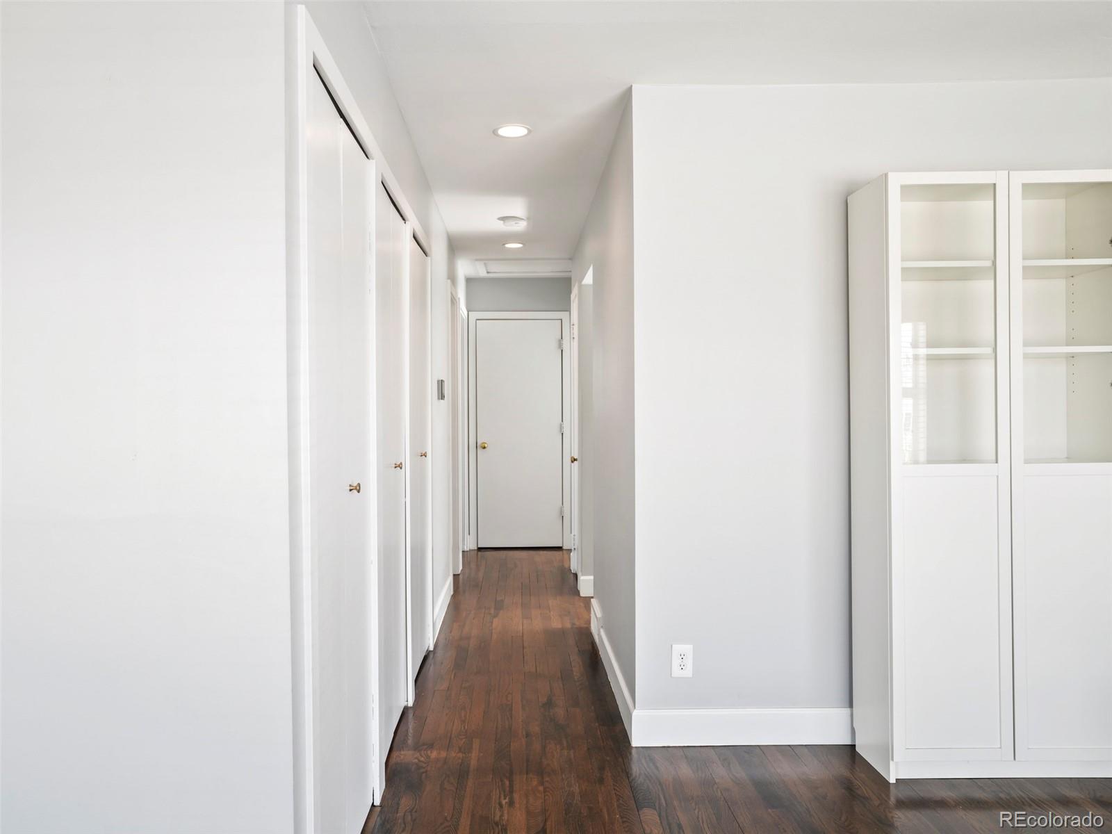 MLS Image #13 for 1360 s hudson street,denver, Colorado