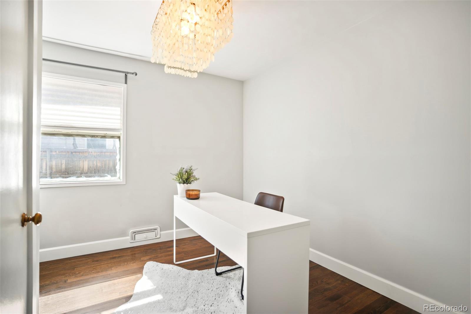 MLS Image #14 for 1360 s hudson street,denver, Colorado