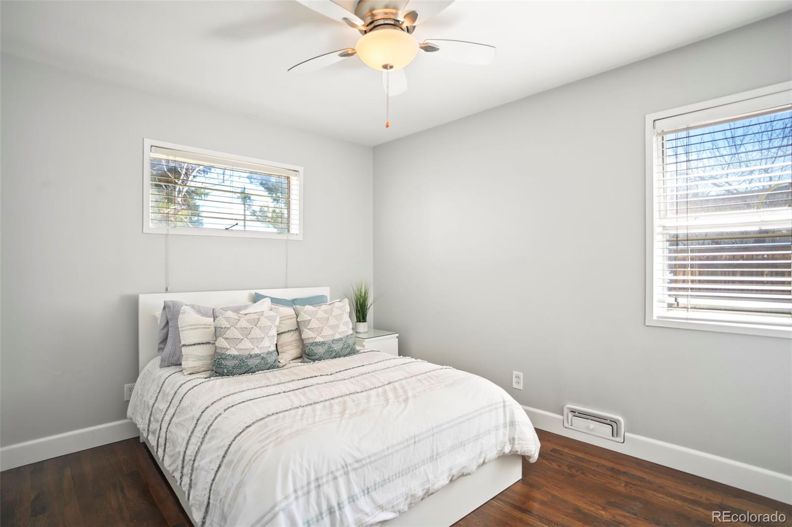 MLS Image #18 for 1360 s hudson street,denver, Colorado