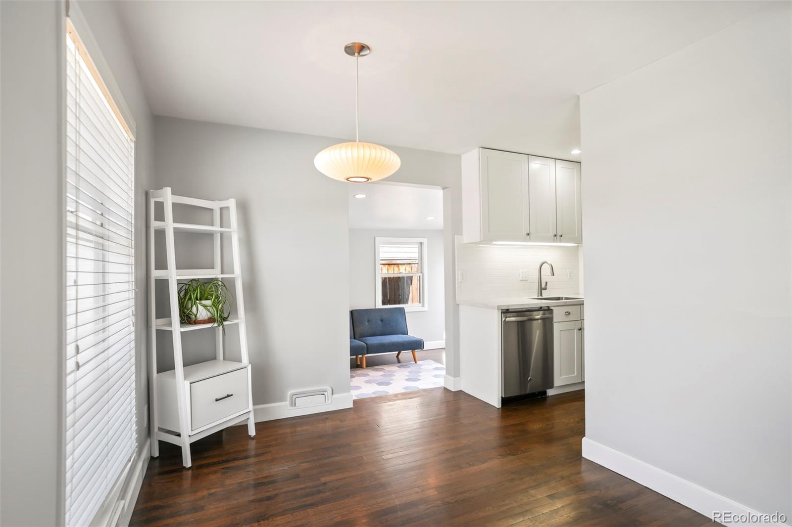 MLS Image #8 for 1360 s hudson street,denver, Colorado
