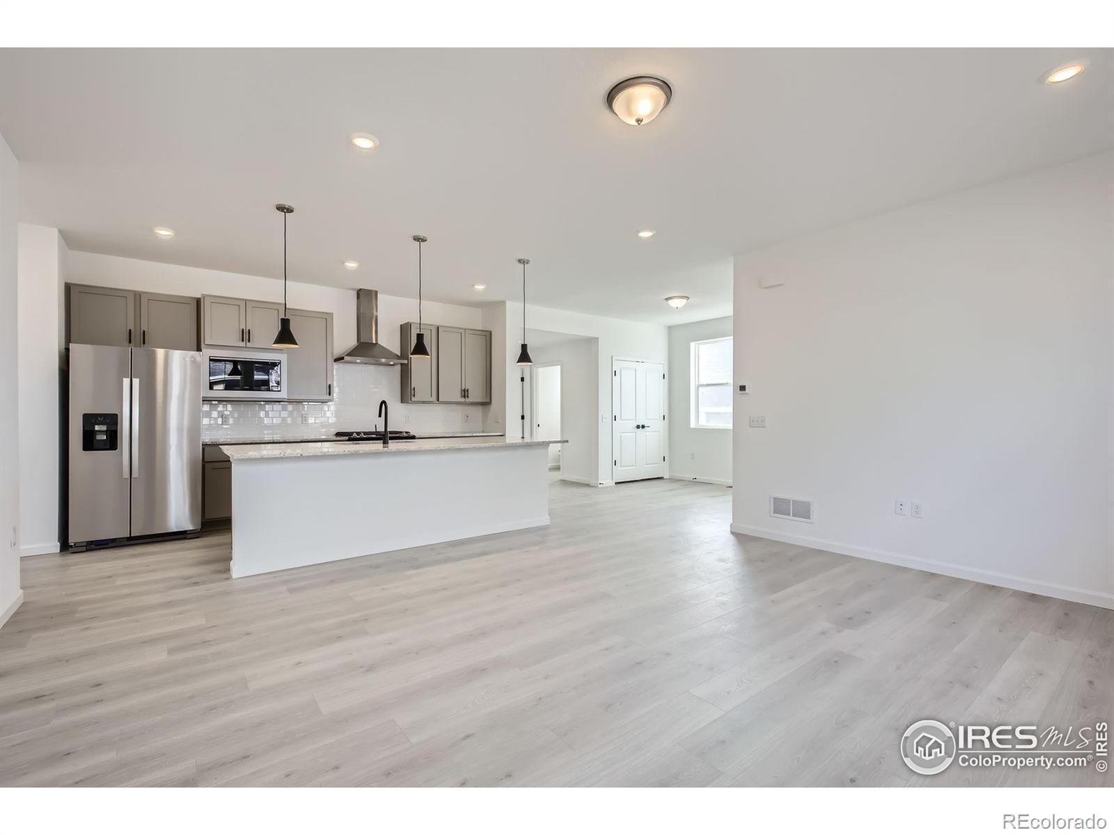 MLS Image #4 for 745  star grass lane,fort collins, Colorado