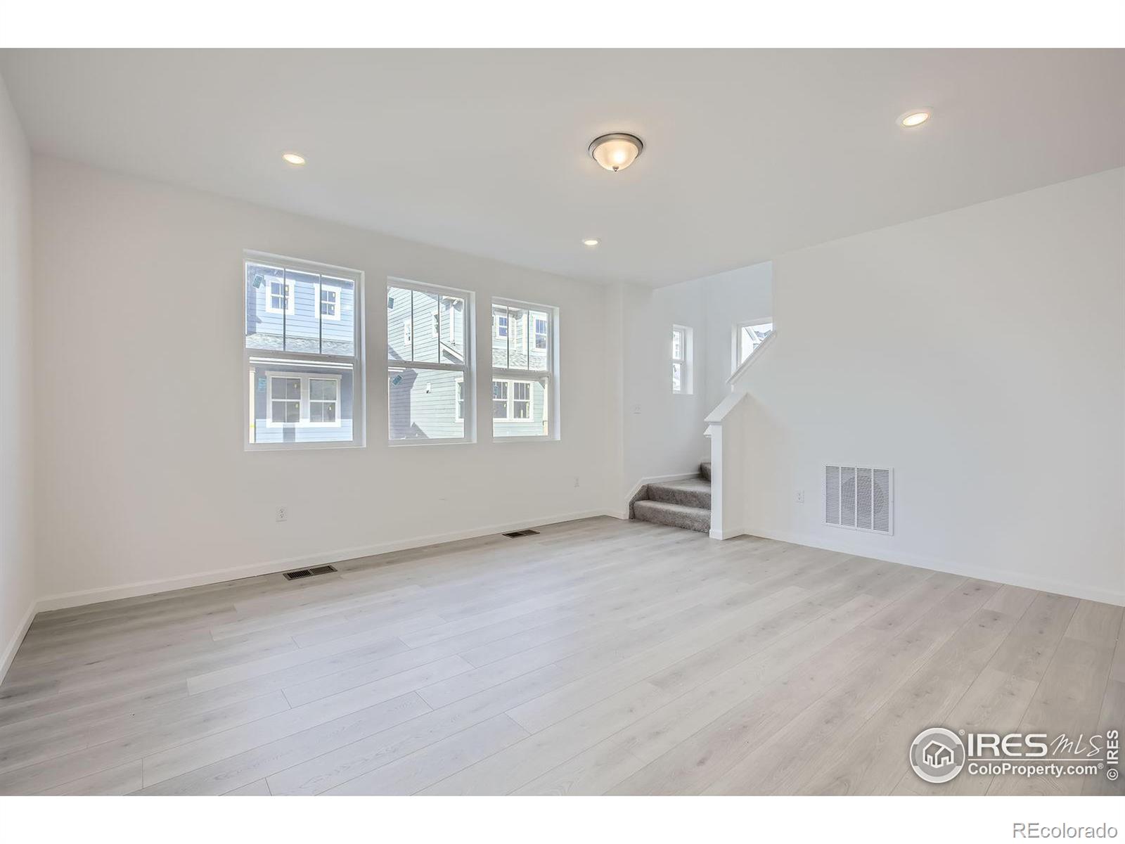 MLS Image #5 for 745  star grass lane,fort collins, Colorado