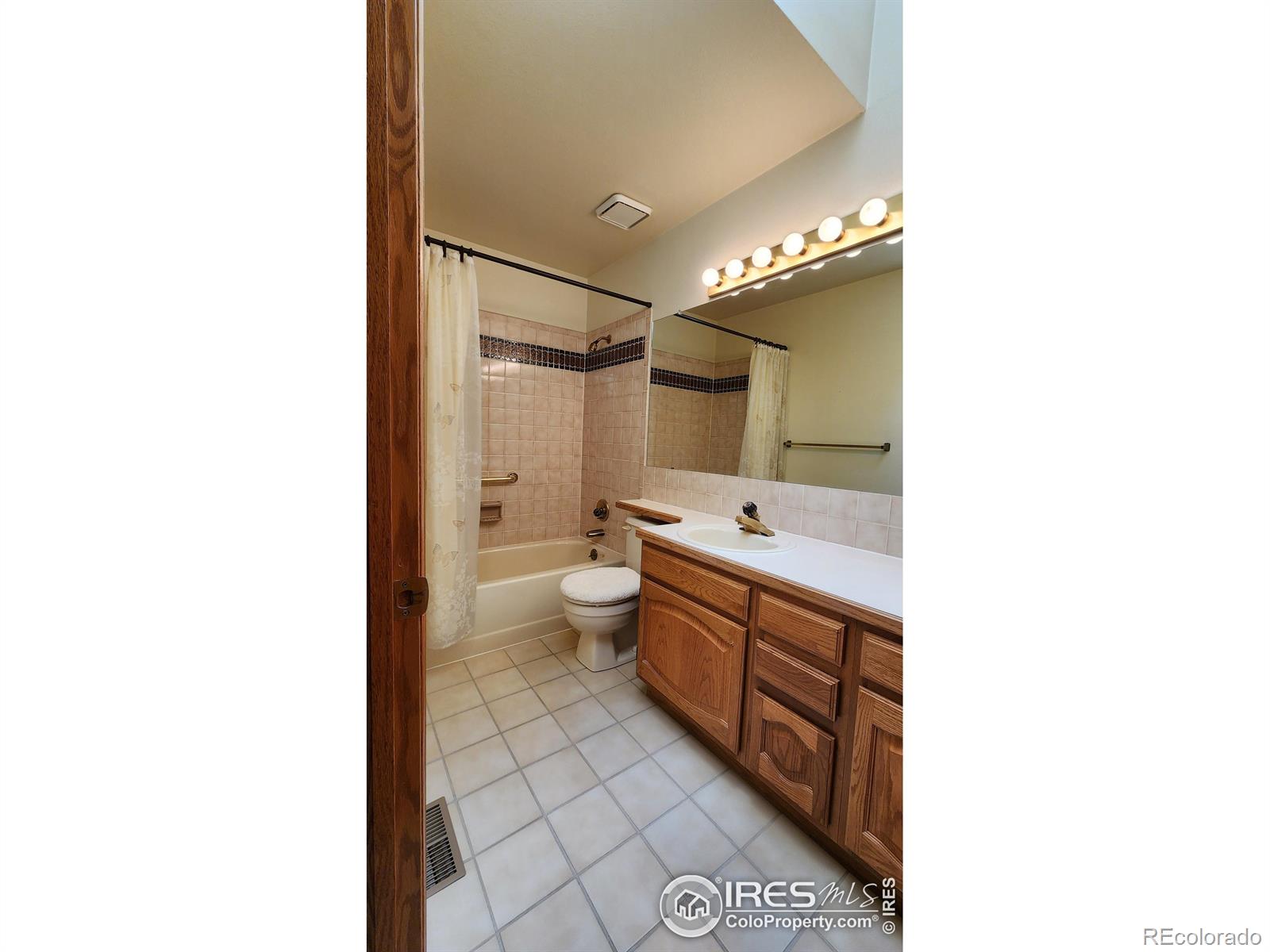 MLS Image #25 for 2136  westlake drive,longmont, Colorado