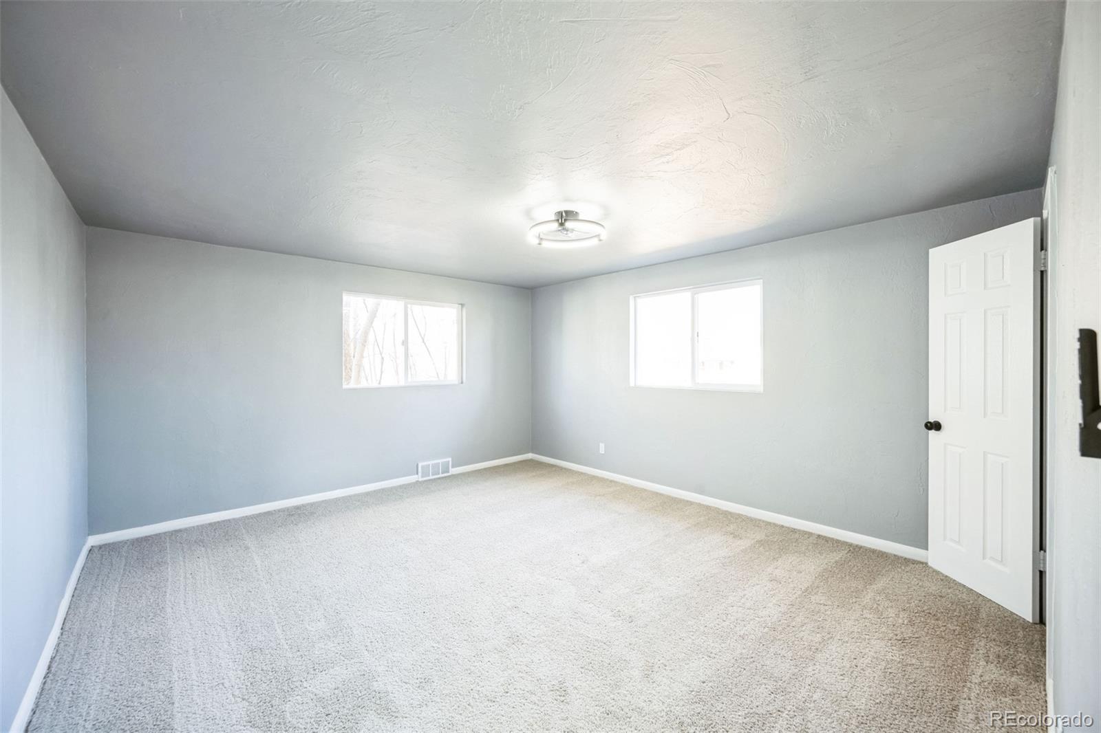 MLS Image #14 for 901 s osceola street,denver, Colorado